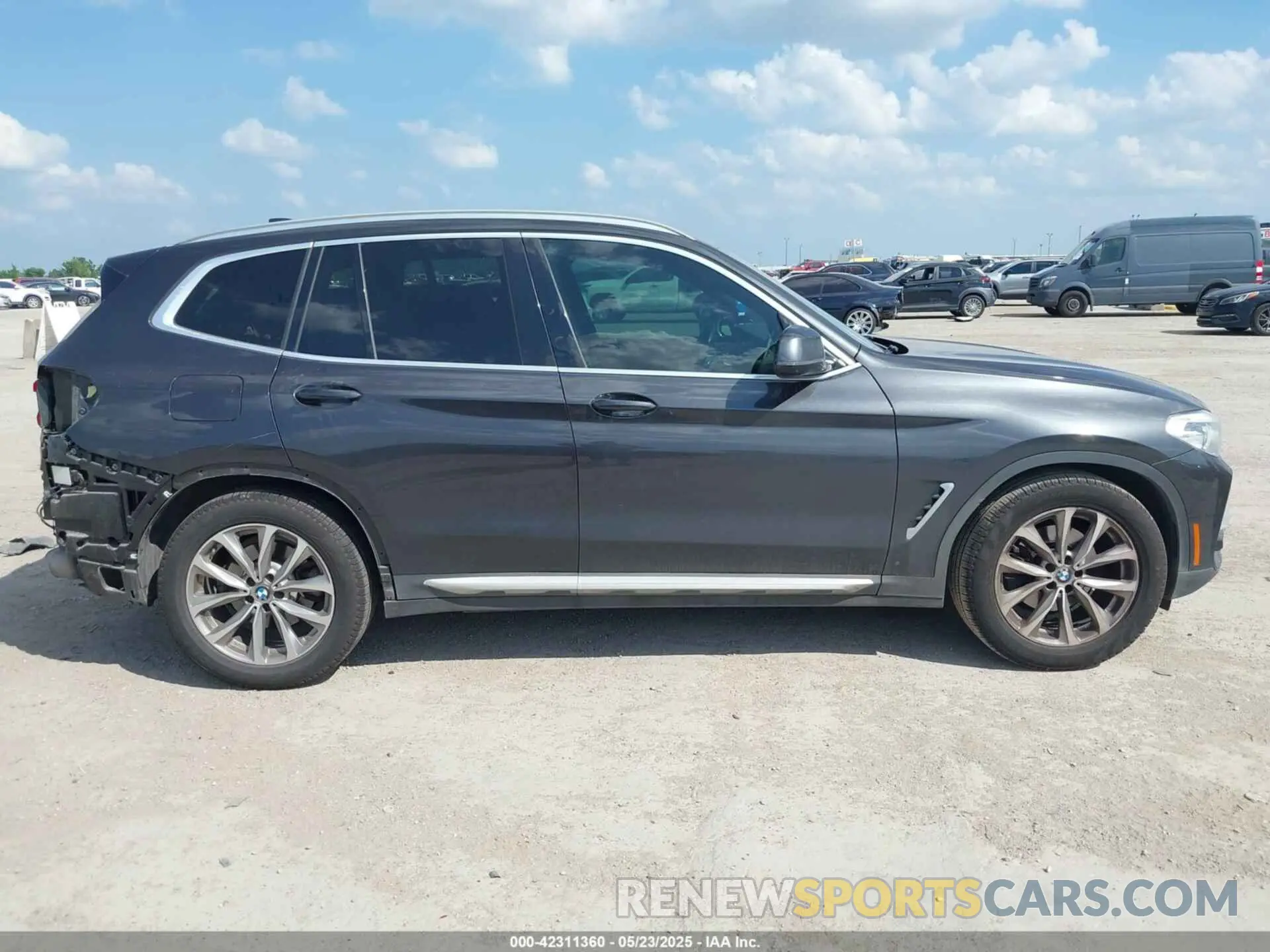 14 Photograph of a damaged car 5UXTR7C55KLE93583 BMW X3 2019