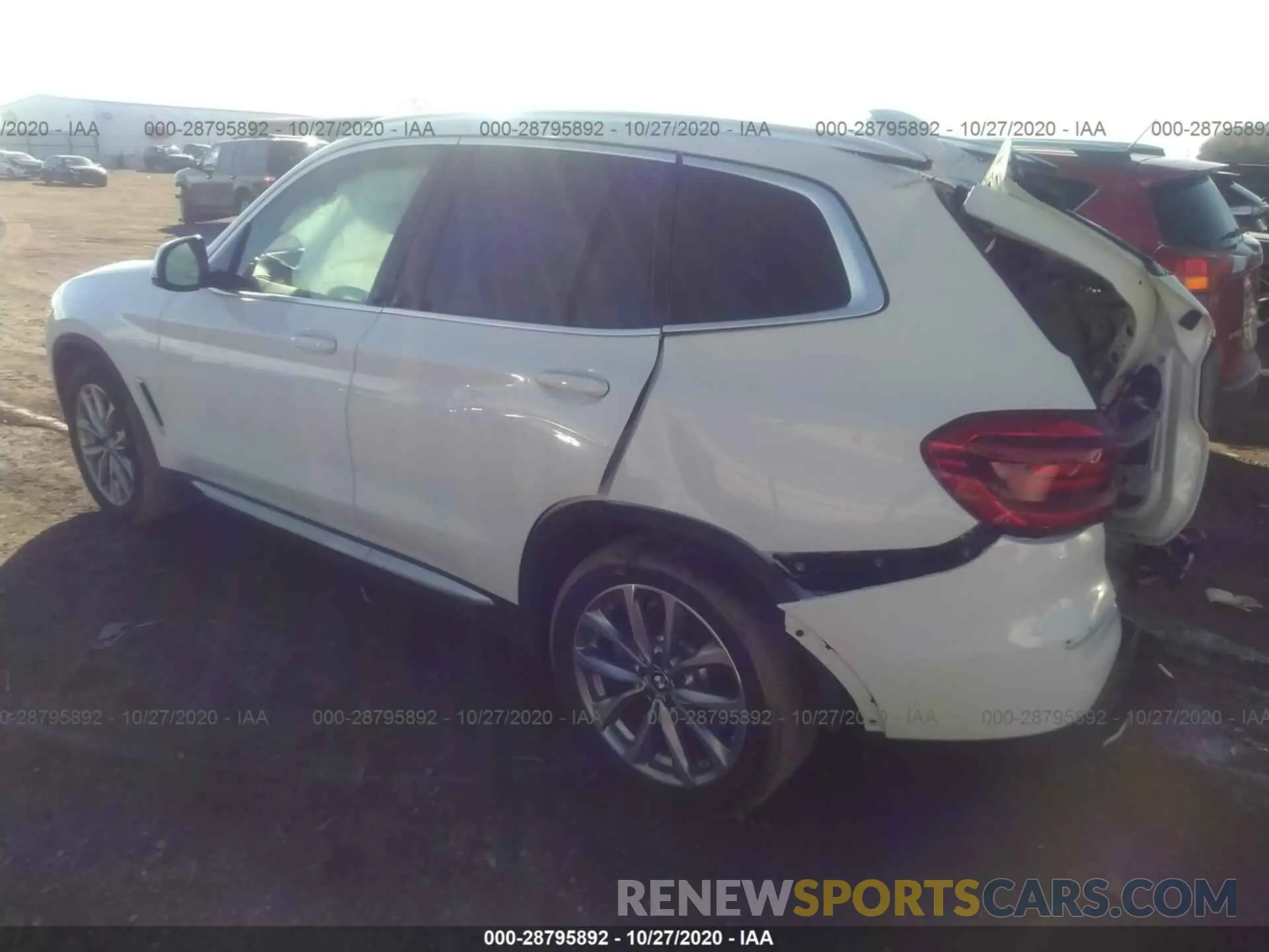 3 Photograph of a damaged car 5UXTR7C55KLE94331 BMW X3 2019