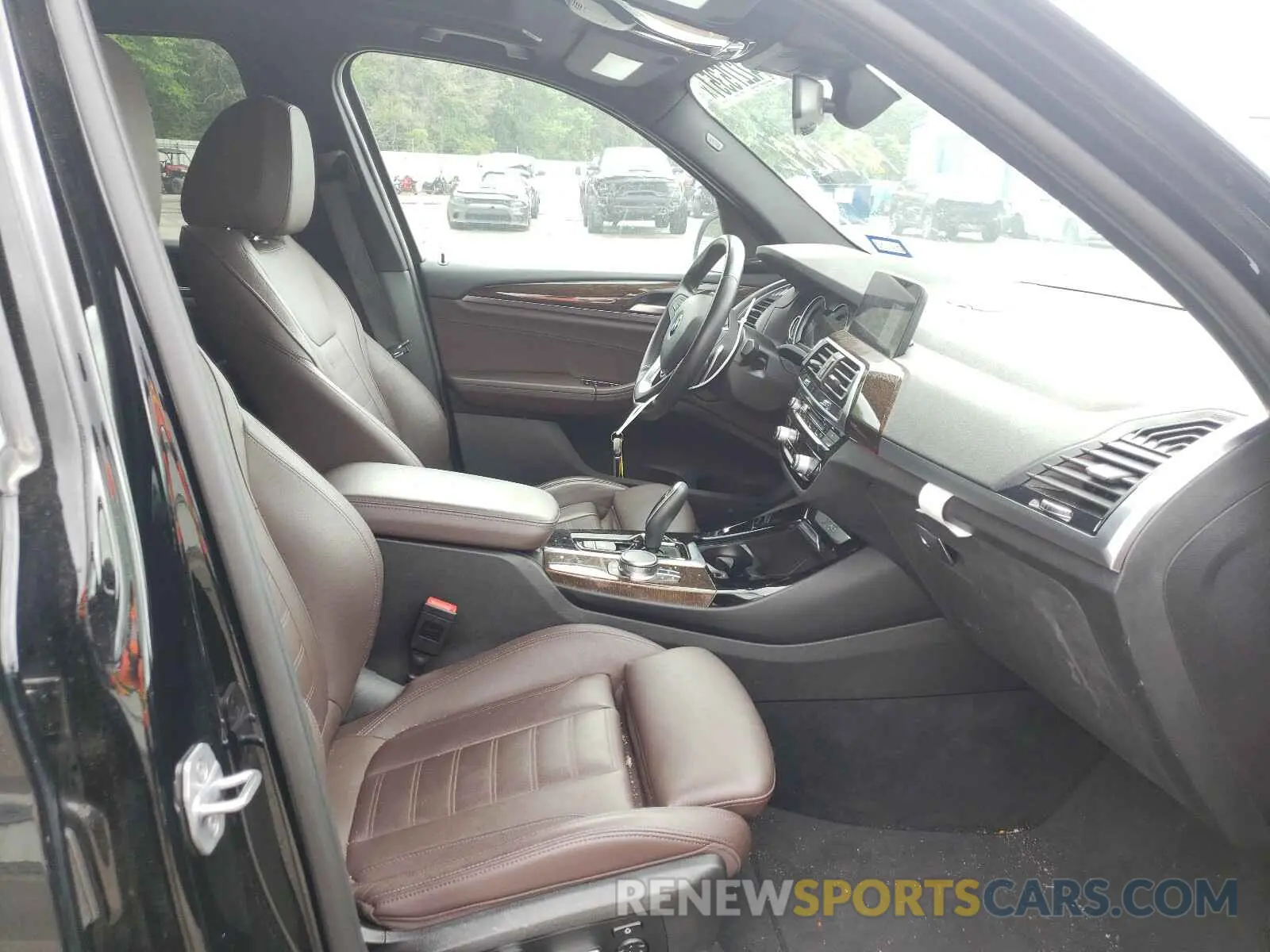 5 Photograph of a damaged car 5UXTR7C55KLF24637 BMW X3 2019