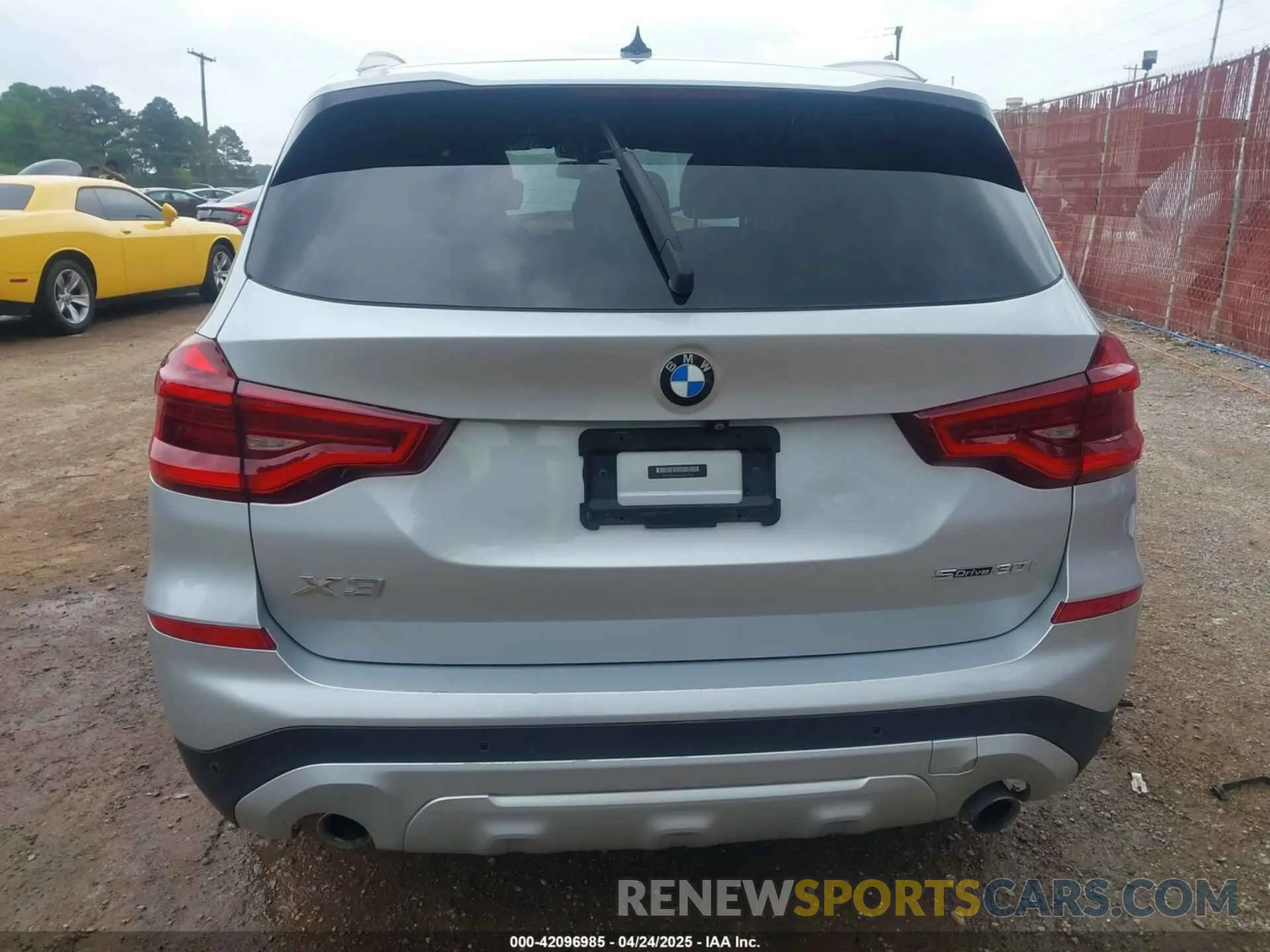 17 Фотография поврежденного автомобиля 5UXTR7C55KLR47196 BMW X3 2019