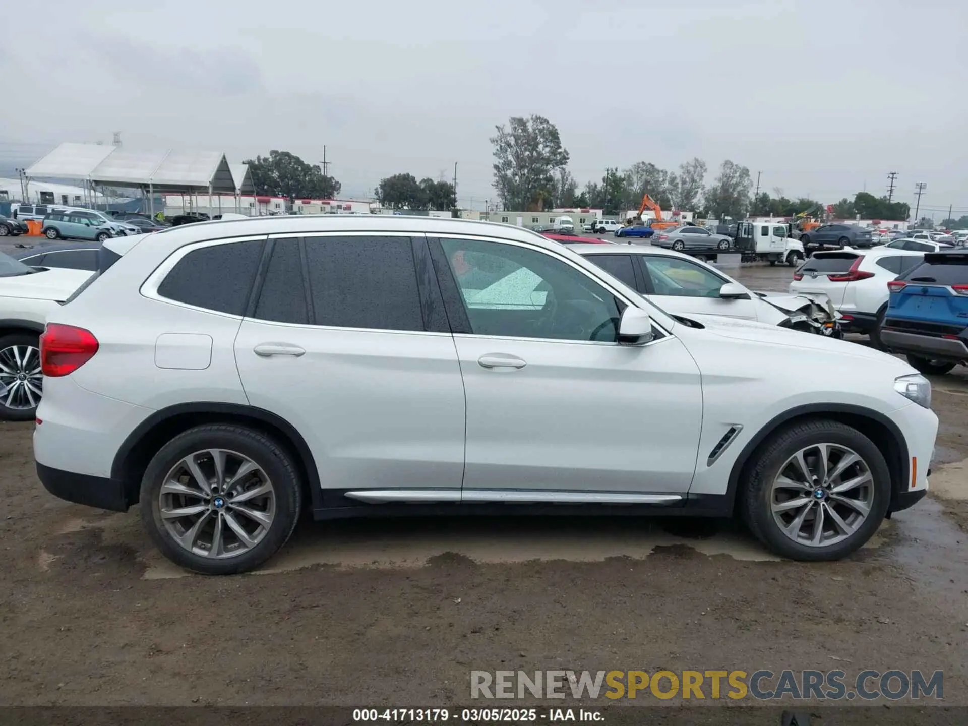 13 Фотография поврежденного автомобиля 5UXTR7C55KLR52589 BMW X3 2019