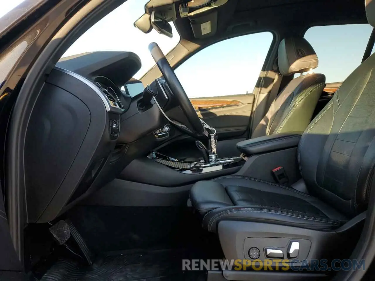 7 Фотография поврежденного автомобиля 5UXTR7C56KLE94886 BMW X3 2019