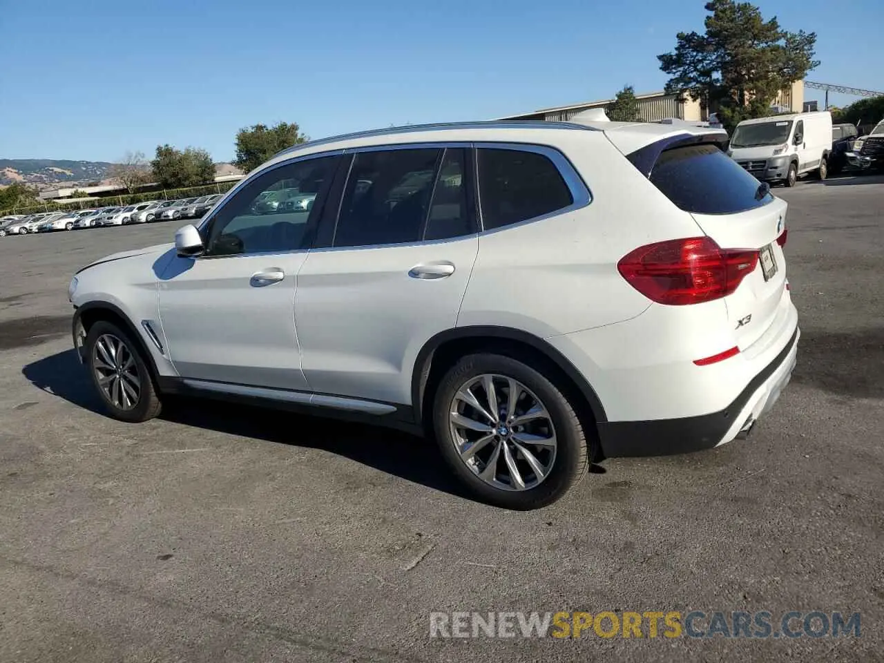 2 Фотография поврежденного автомобиля 5UXTR7C56KLE96167 BMW X3 2019
