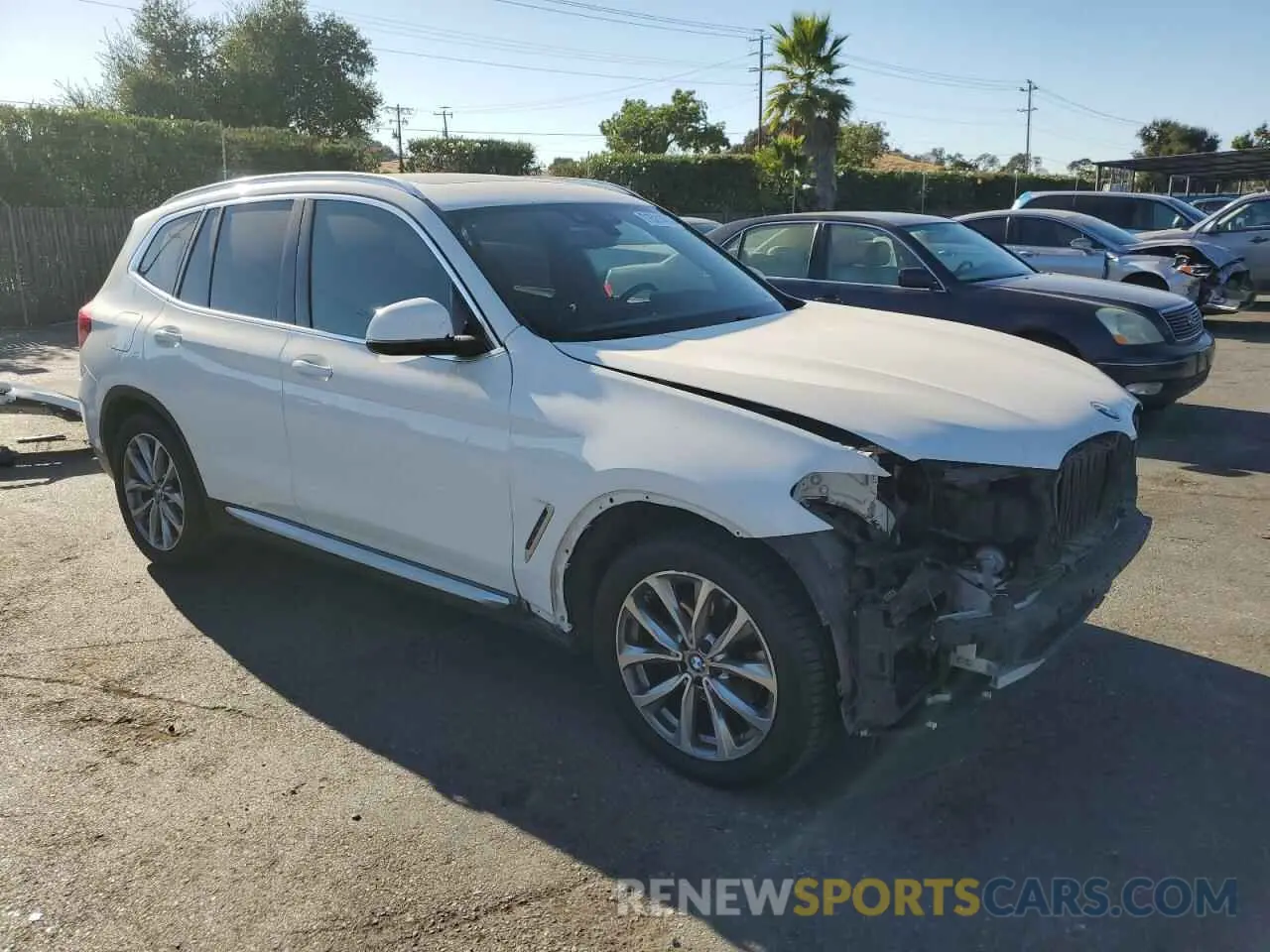 4 Фотография поврежденного автомобиля 5UXTR7C56KLE96167 BMW X3 2019