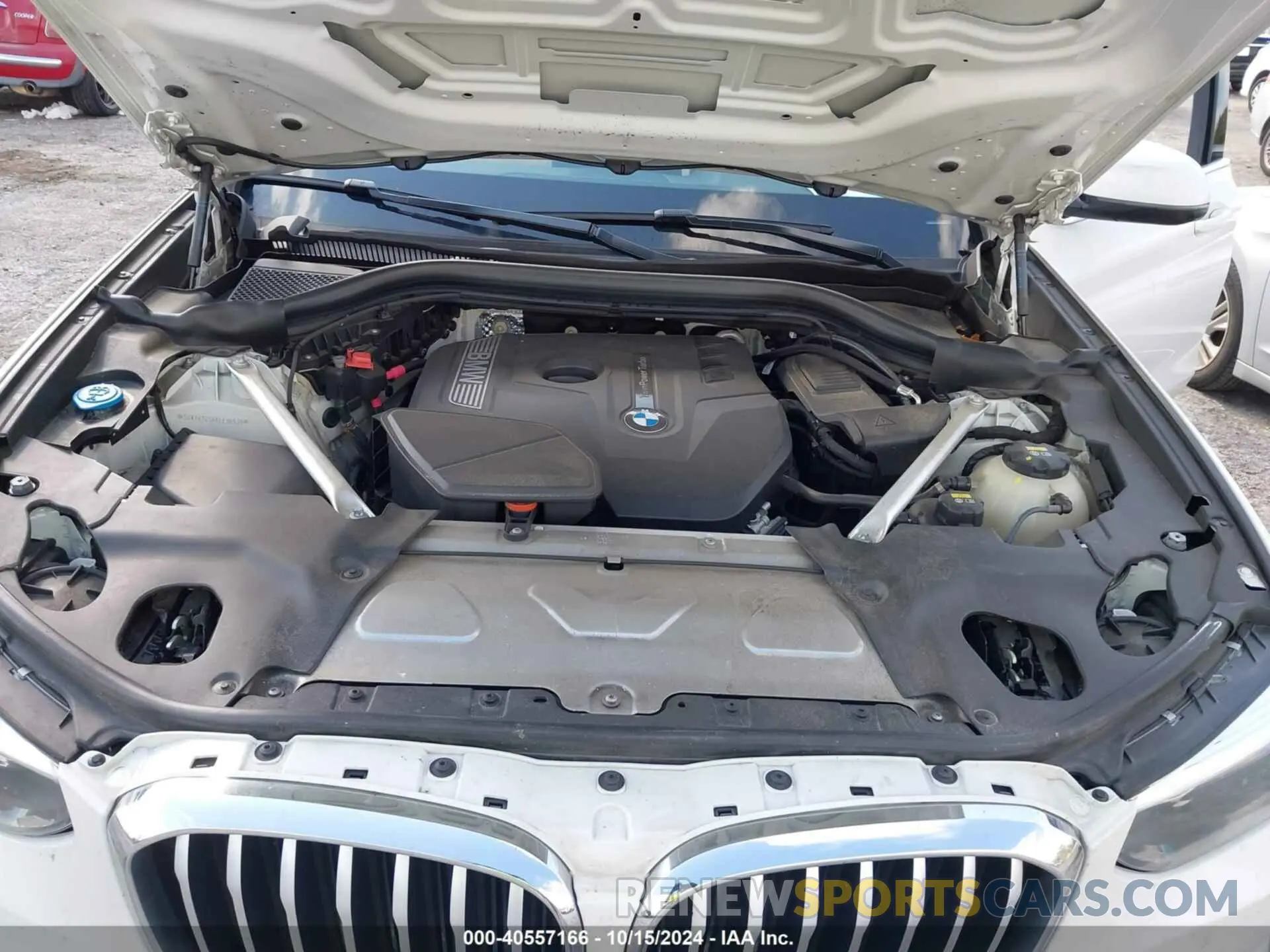 10 Photograph of a damaged car 5UXTR7C56KLE96539 BMW X3 2019