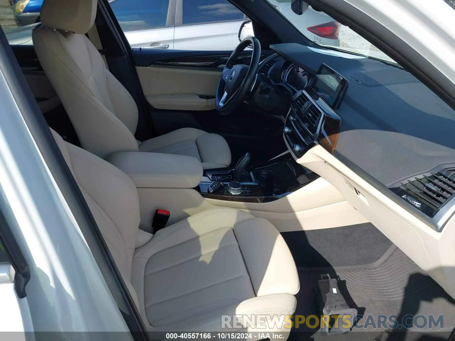 5 Photograph of a damaged car 5UXTR7C56KLE96539 BMW X3 2019