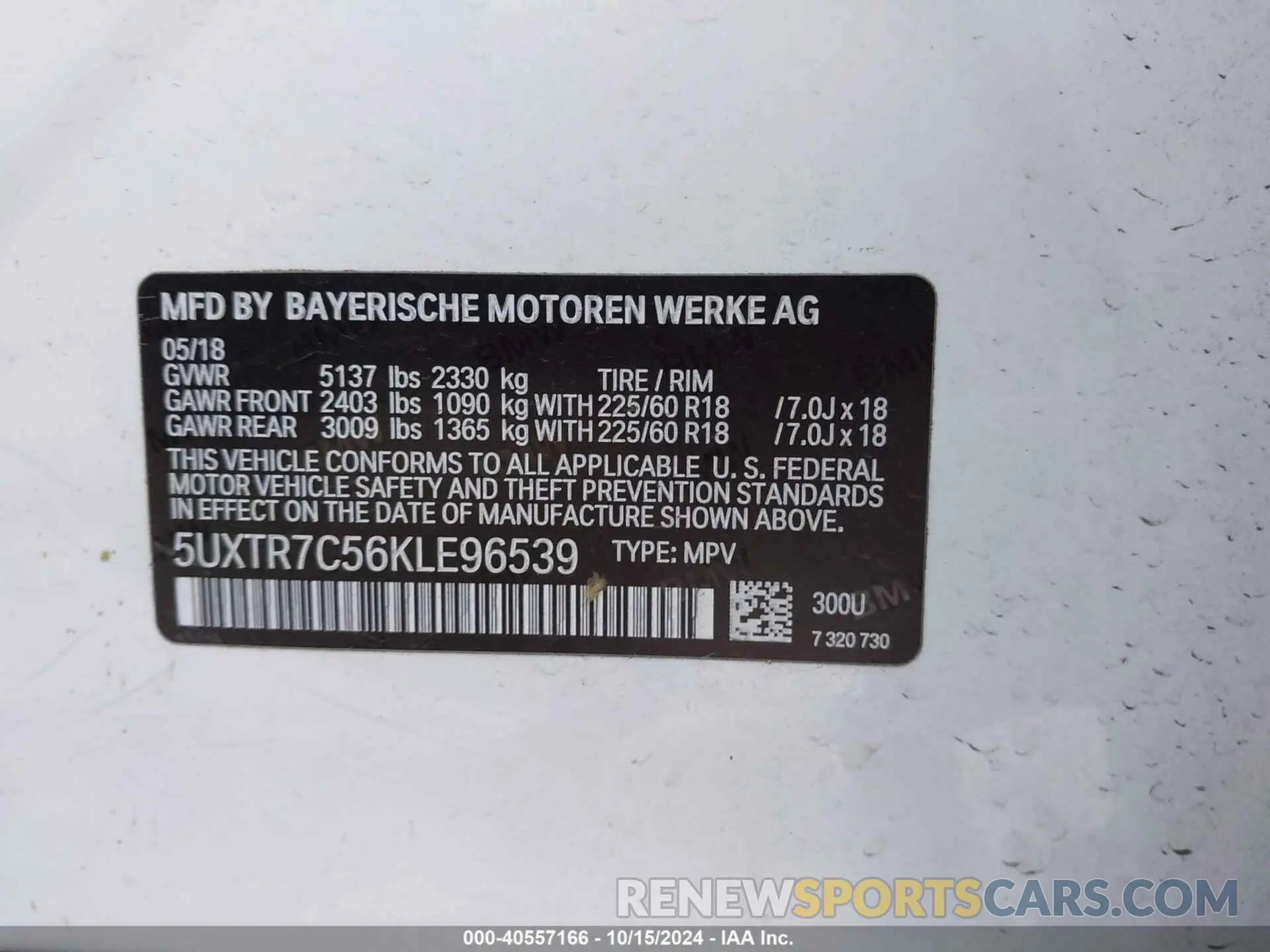 9 Photograph of a damaged car 5UXTR7C56KLE96539 BMW X3 2019