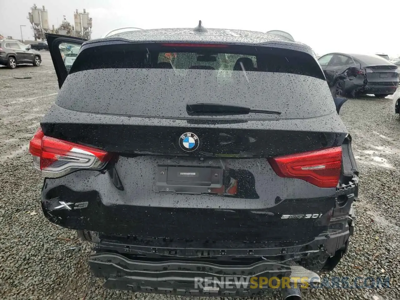 6 Photograph of a damaged car 5UXTR7C56KLE97383 BMW X3 2019