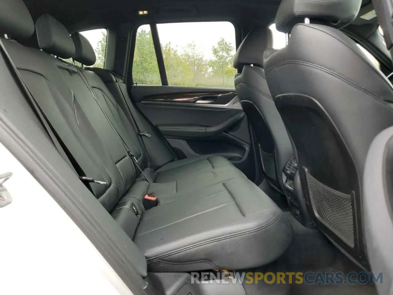 11 Photograph of a damaged car 5UXTR7C56KLE98503 BMW X3 2019