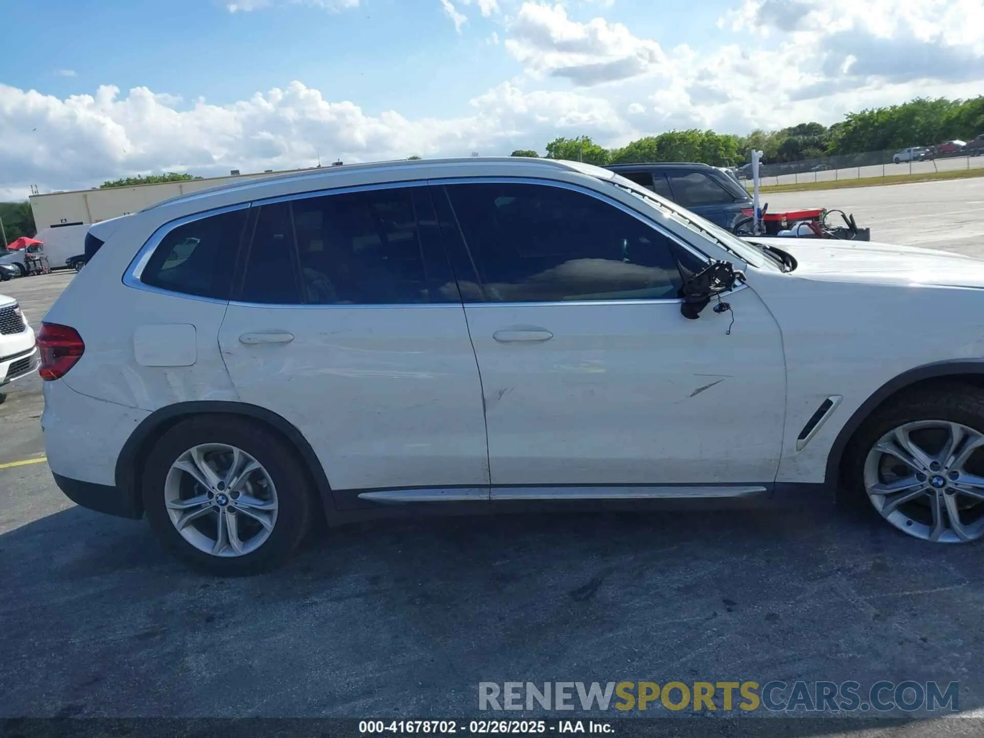 13 Photograph of a damaged car 5UXTR7C56KLR43898 BMW X3 2019