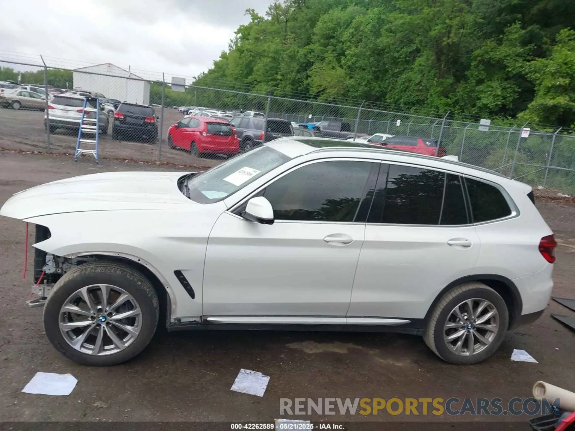 15 Photograph of a damaged car 5UXTR7C56KLR47112 BMW X3 2019