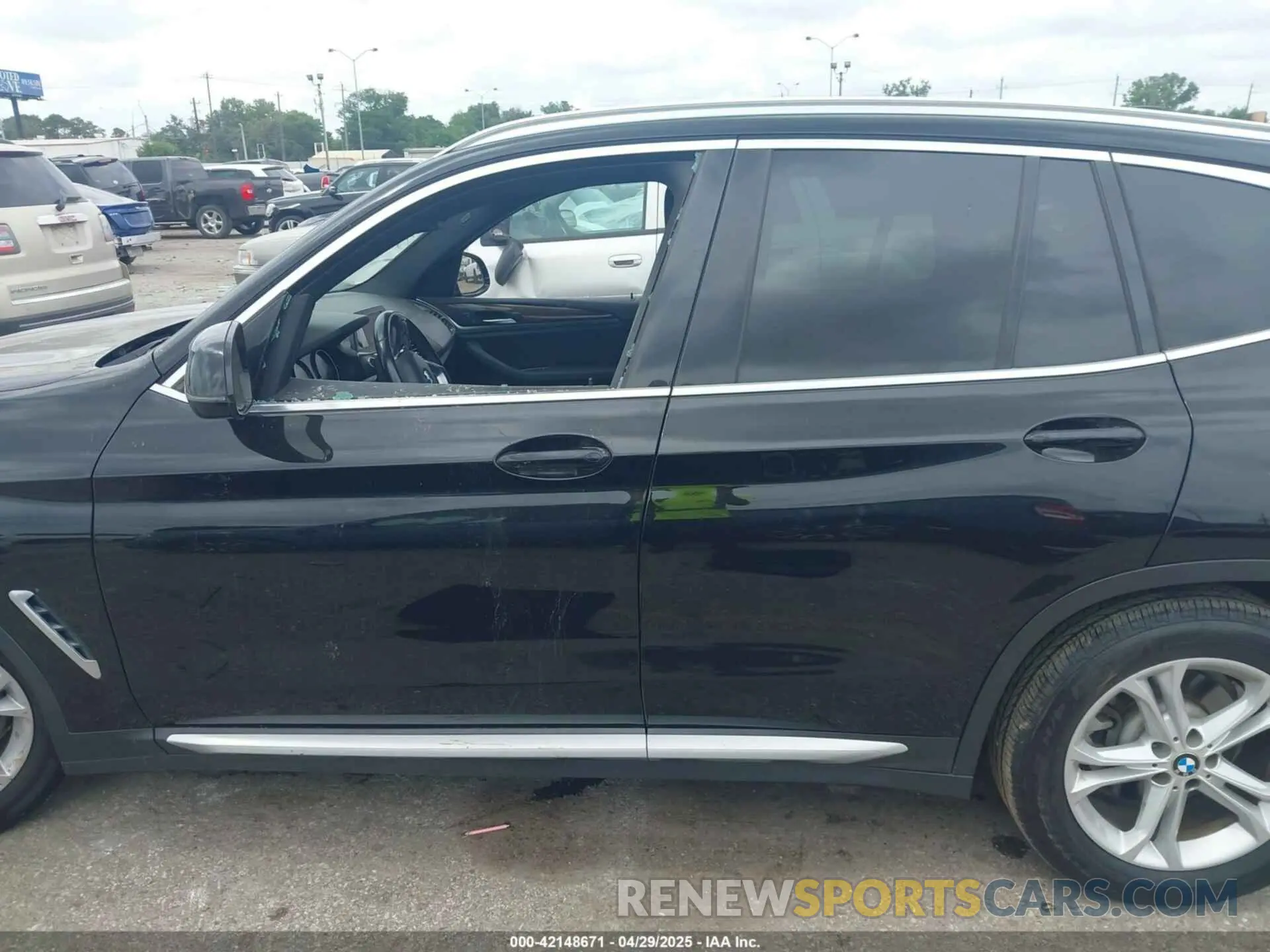 14 Фотография поврежденного автомобиля 5UXTR7C57KLA48195 BMW X3 2019