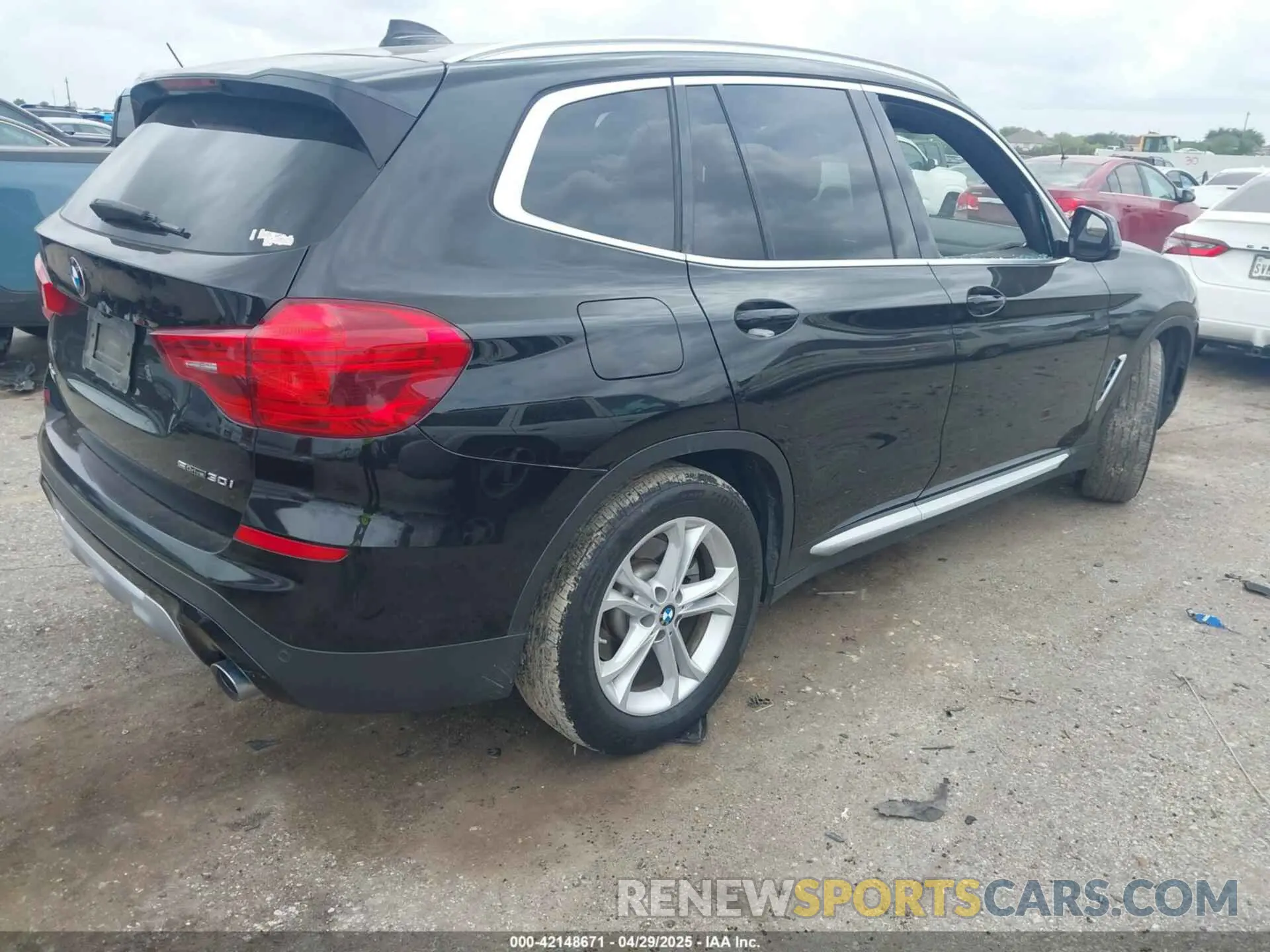 4 Фотография поврежденного автомобиля 5UXTR7C57KLA48195 BMW X3 2019