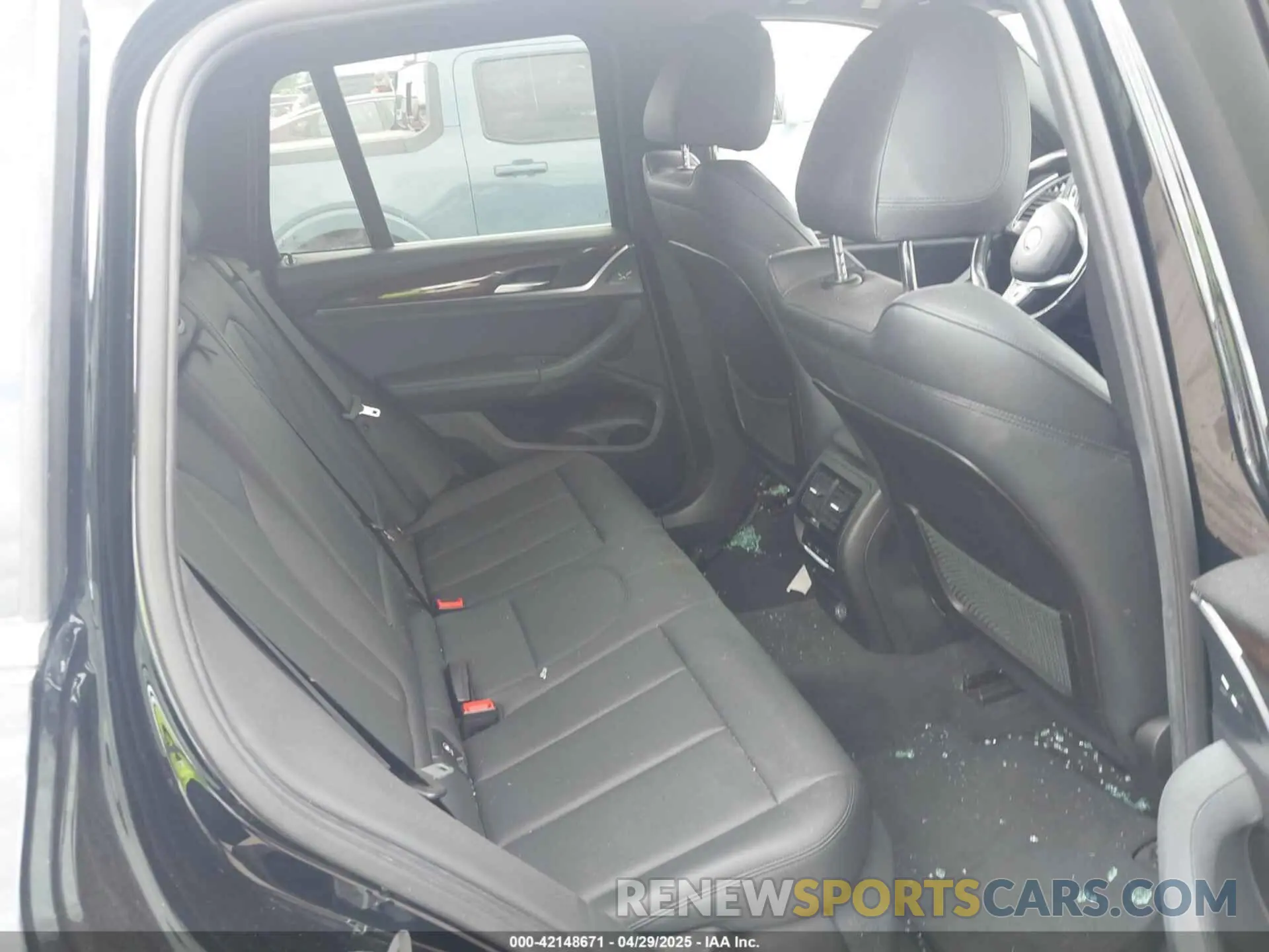 8 Фотография поврежденного автомобиля 5UXTR7C57KLA48195 BMW X3 2019