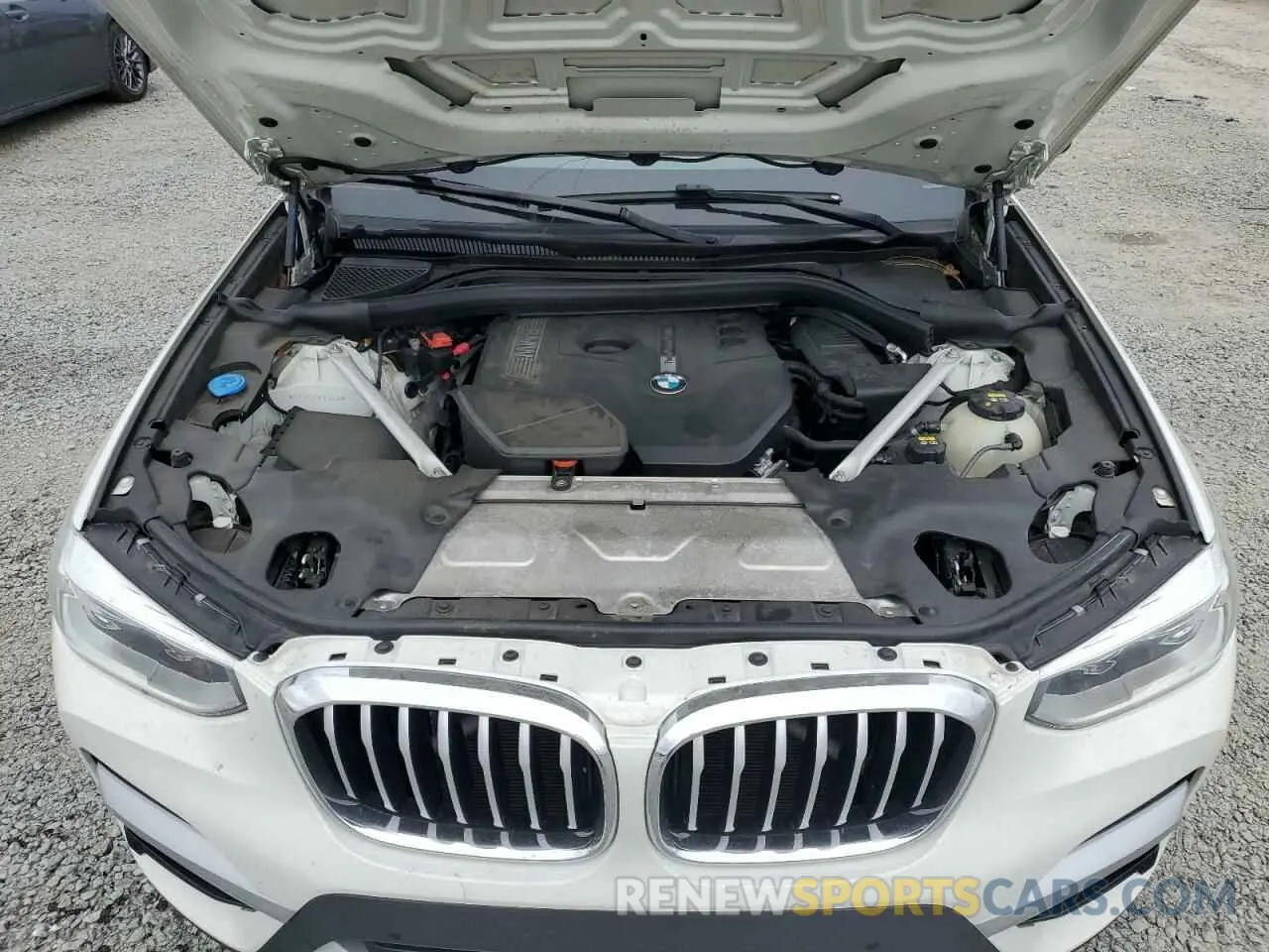 12 Photograph of a damaged car 5UXTR7C57KLE96632 BMW X3 2019