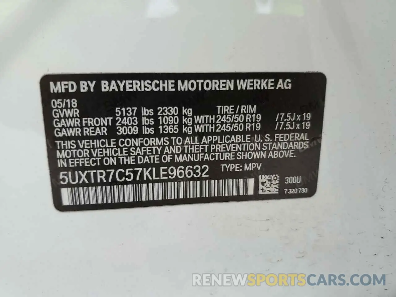 13 Photograph of a damaged car 5UXTR7C57KLE96632 BMW X3 2019