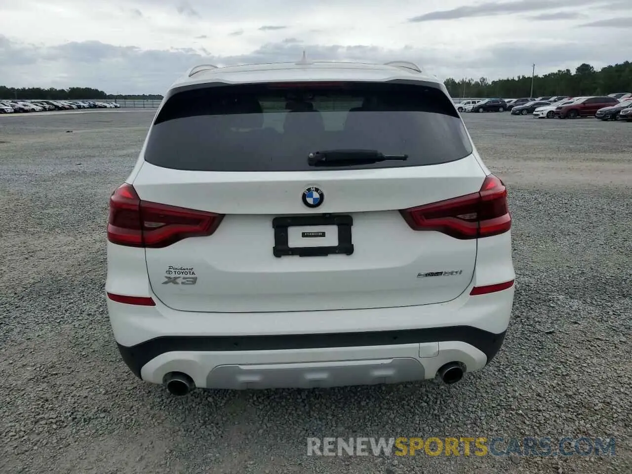 6 Photograph of a damaged car 5UXTR7C57KLE96632 BMW X3 2019