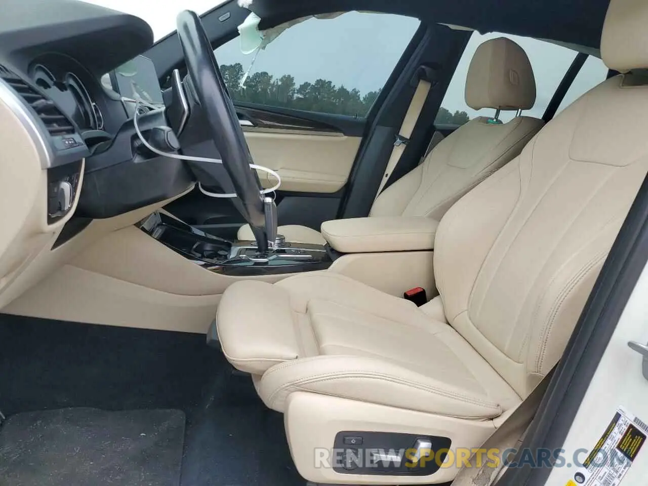 7 Photograph of a damaged car 5UXTR7C57KLE96632 BMW X3 2019