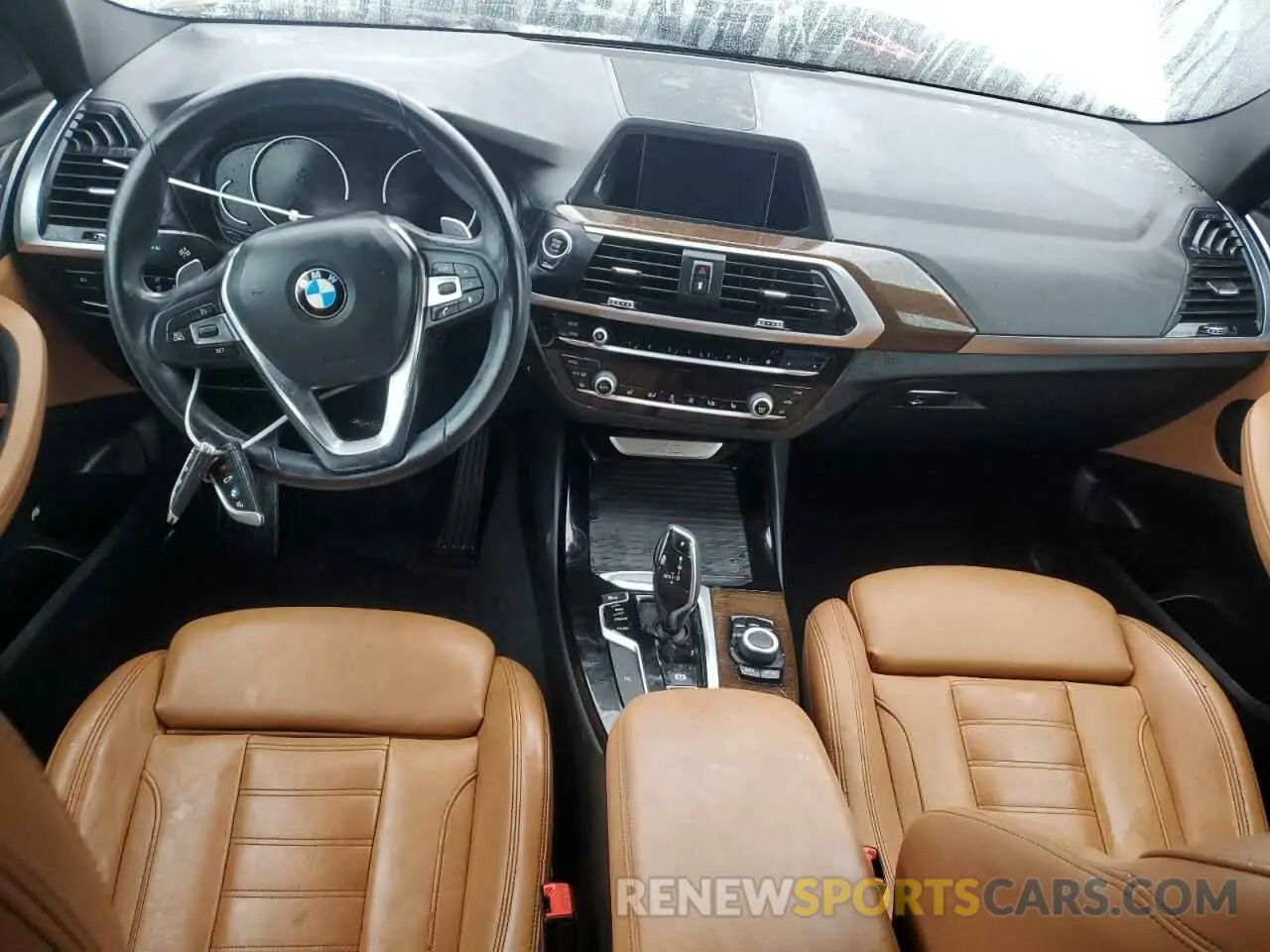 8 Photograph of a damaged car 5UXTR7C57KLE97800 BMW X3 2019