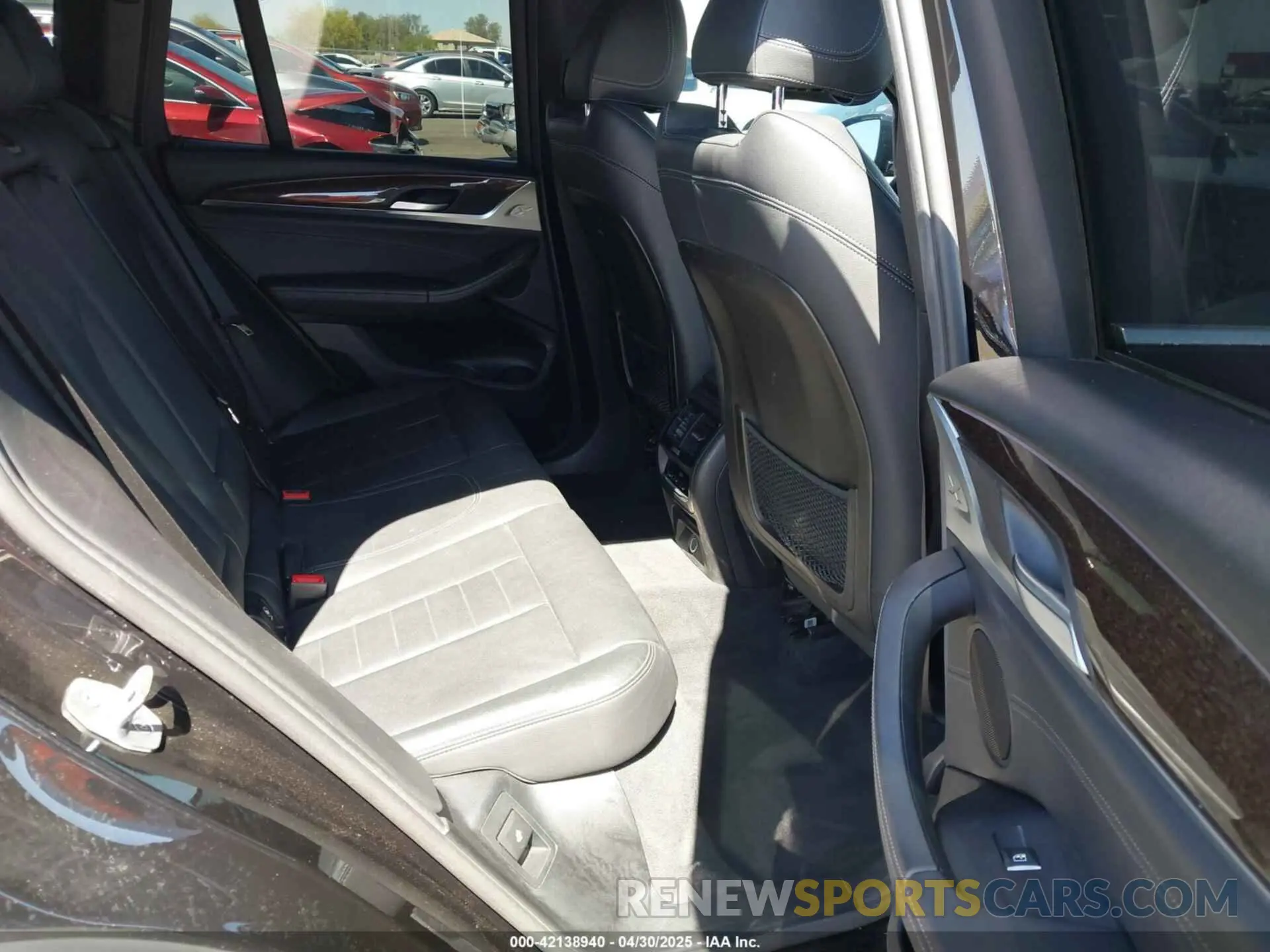 8 Photograph of a damaged car 5UXTR7C57KLF26499 BMW X3 2019