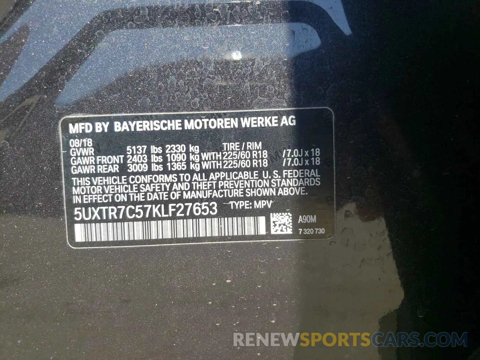 10 Photograph of a damaged car 5UXTR7C57KLF27653 BMW X3 2019
