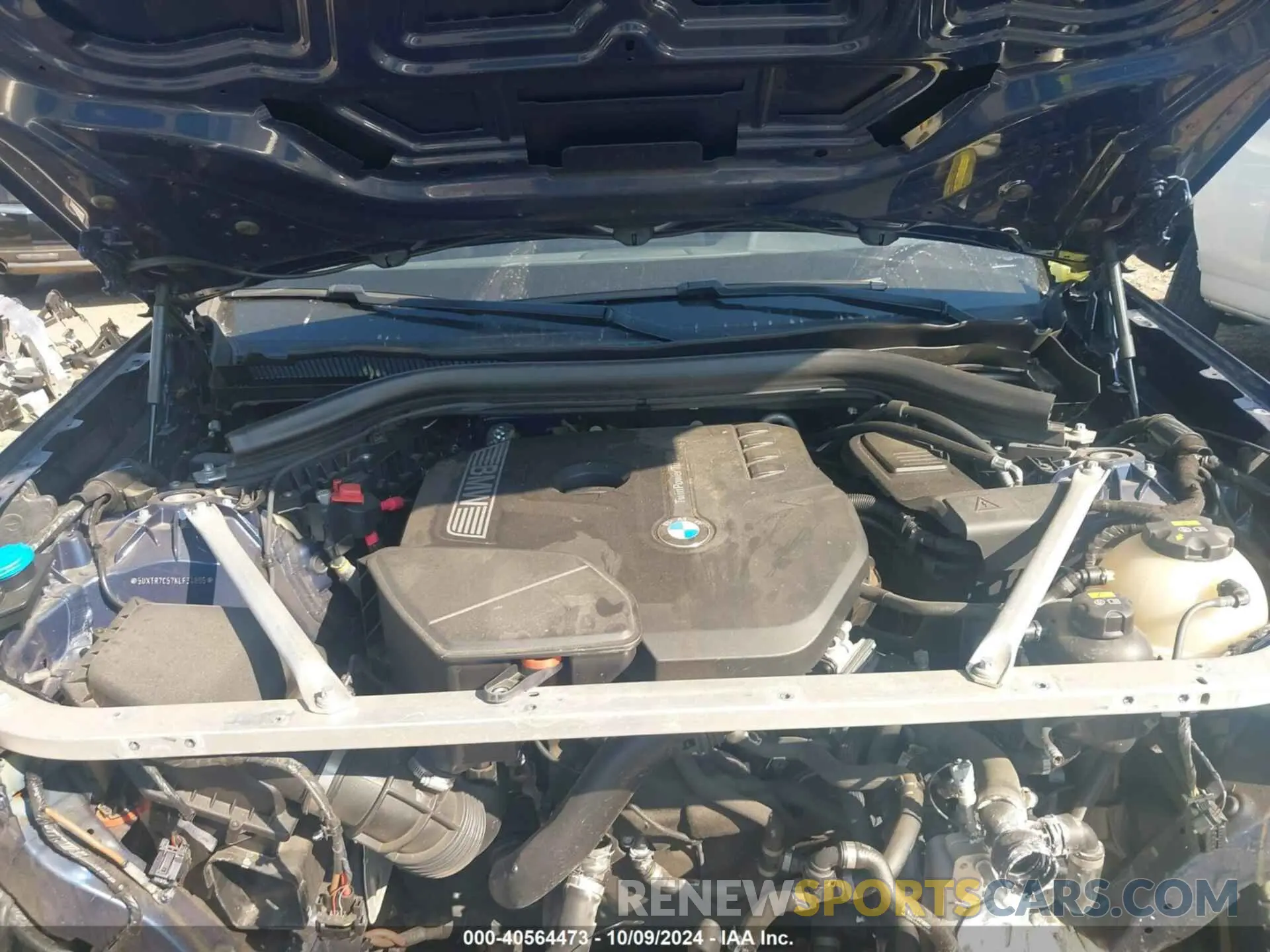 10 Photograph of a damaged car 5UXTR7C57KLF34635 BMW X3 2019