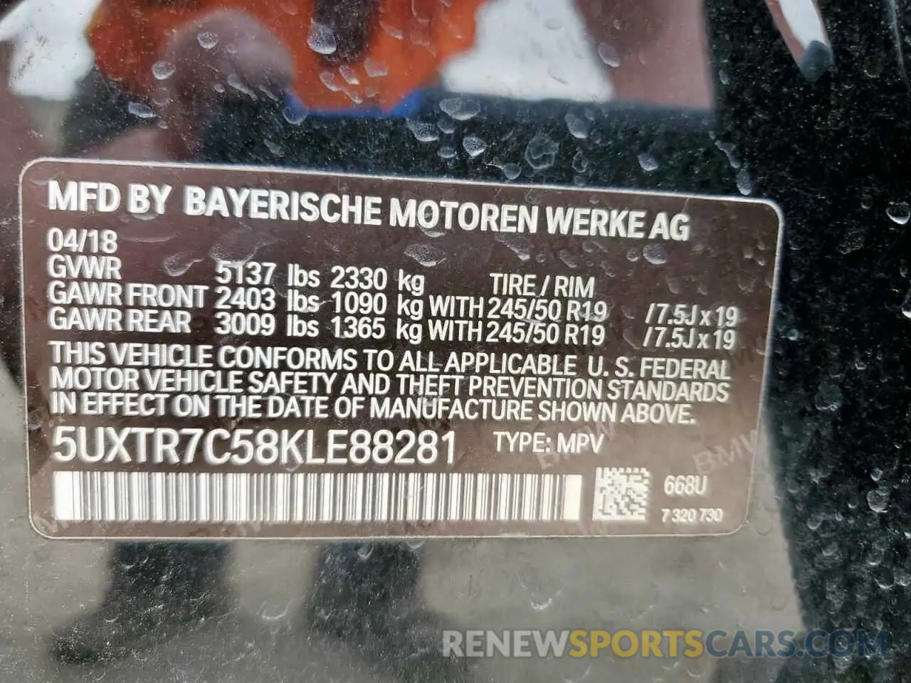 13 Photograph of a damaged car 5UXTR7C58KLE88281 BMW X3 2019