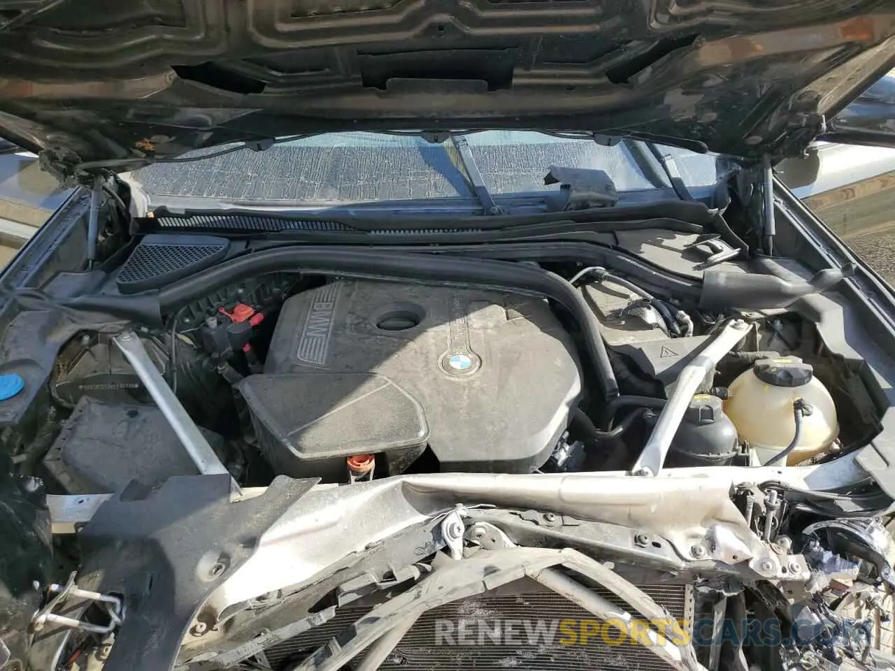 12 Photograph of a damaged car 5UXTR7C58KLE96509 BMW X3 2019