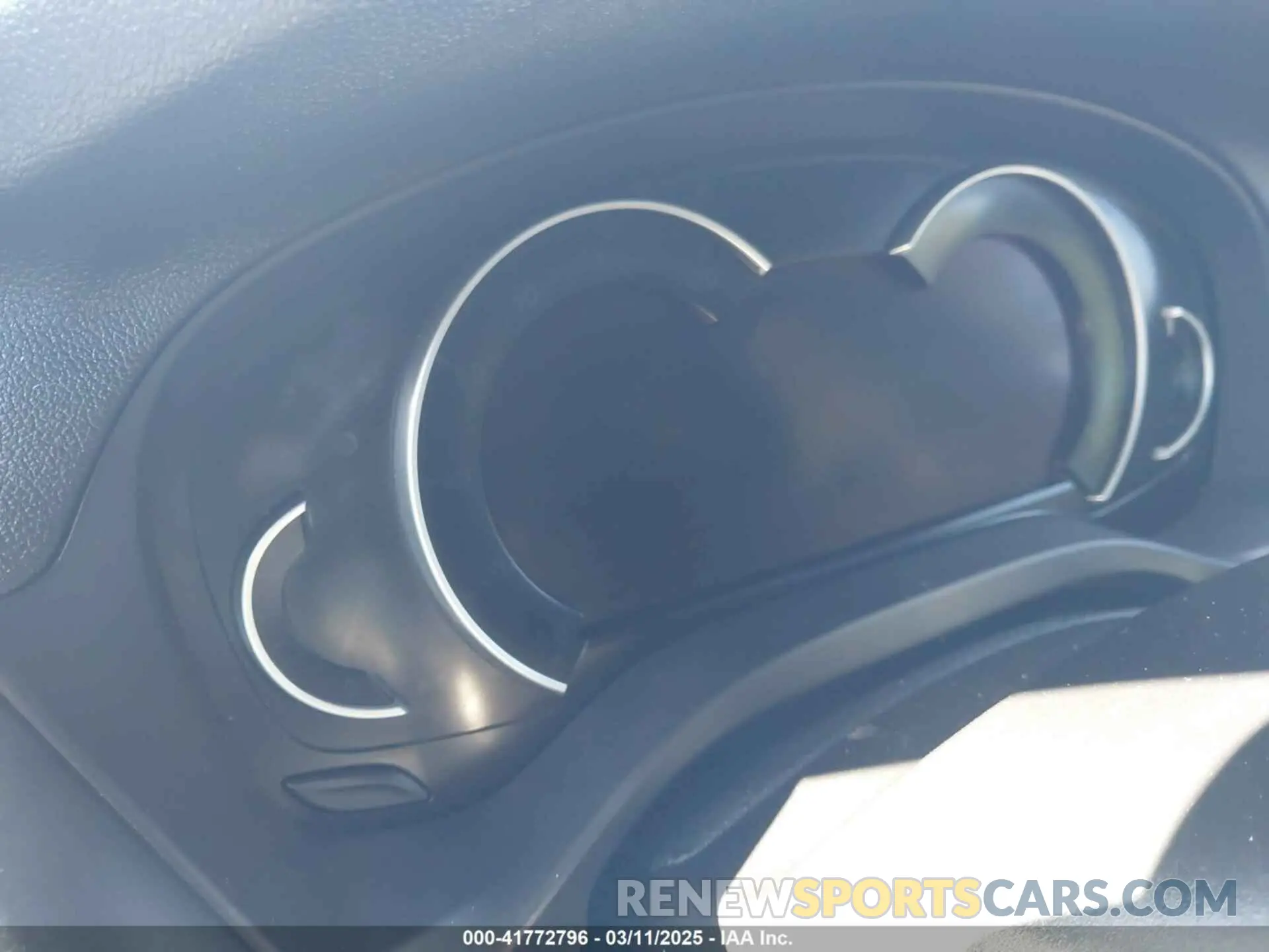 7 Photograph of a damaged car 5UXTR7C58KLF26673 BMW X3 2019