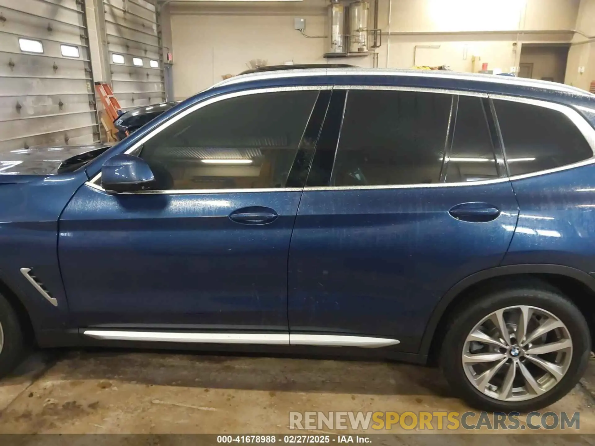 14 Фотография поврежденного автомобиля 5UXTR7C58KLF28097 BMW X3 2019