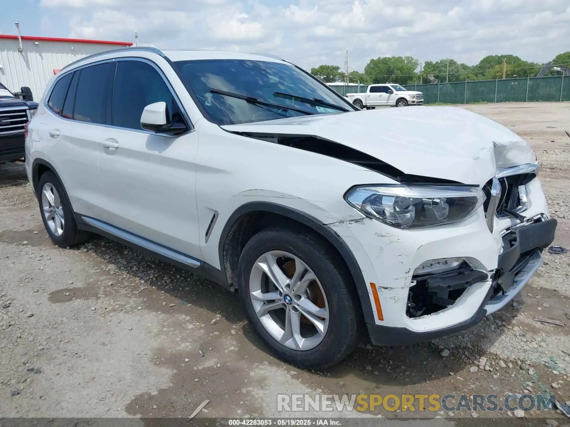 1 Фотография поврежденного автомобиля 5UXTR7C58KLF28178 BMW X3 2019