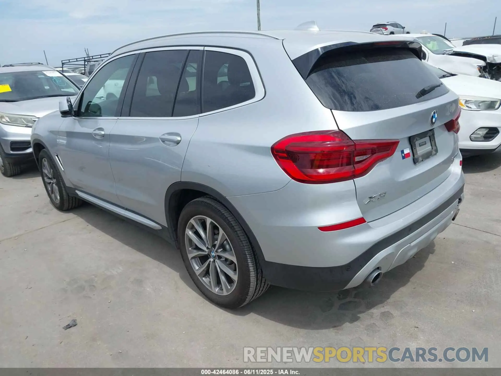 3 Photograph of a damaged car 5UXTR7C58KLF30870 BMW X3 2019