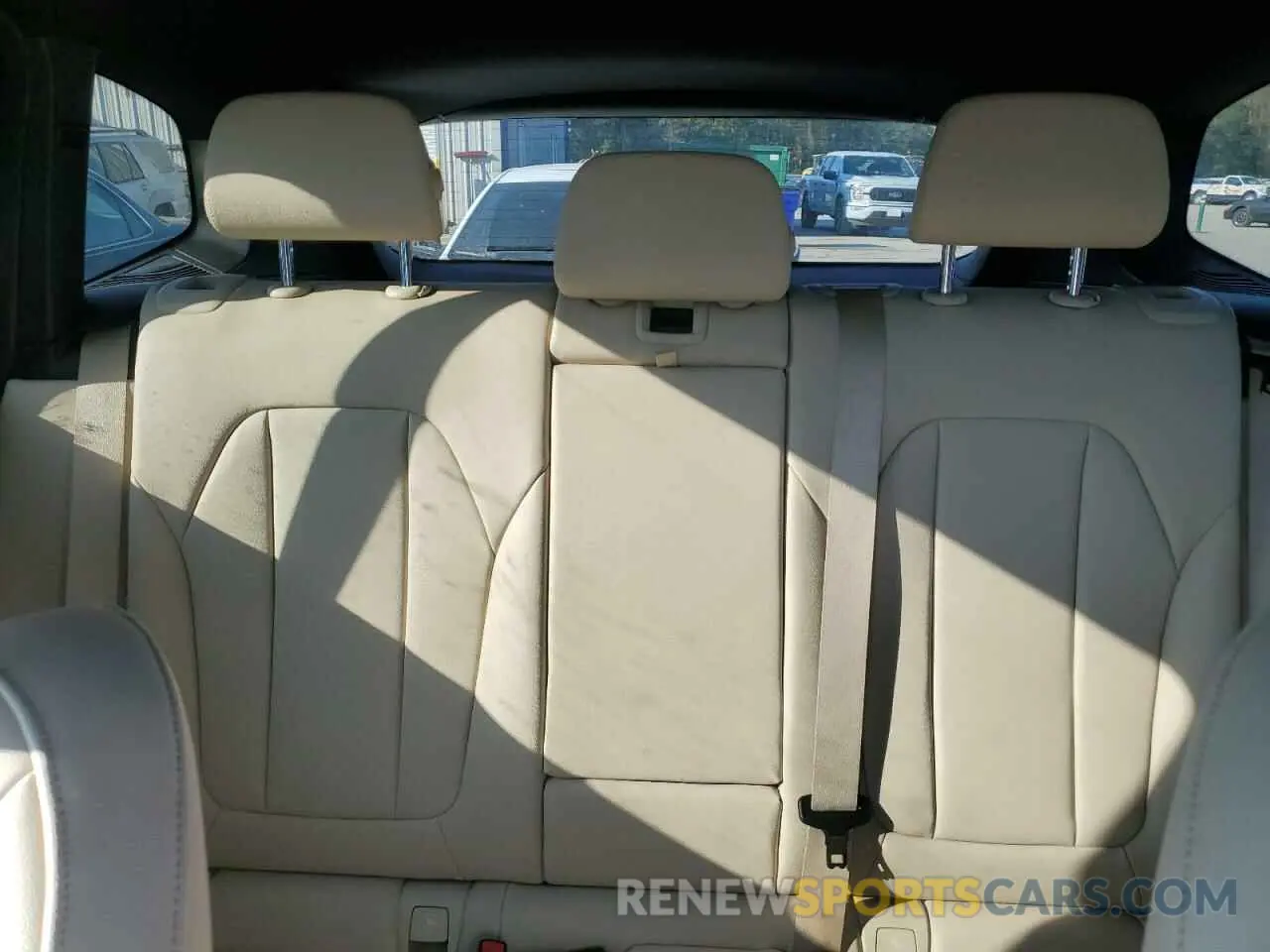 10 Фотография поврежденного автомобиля 5UXTR7C58KLF33011 BMW X3 2019