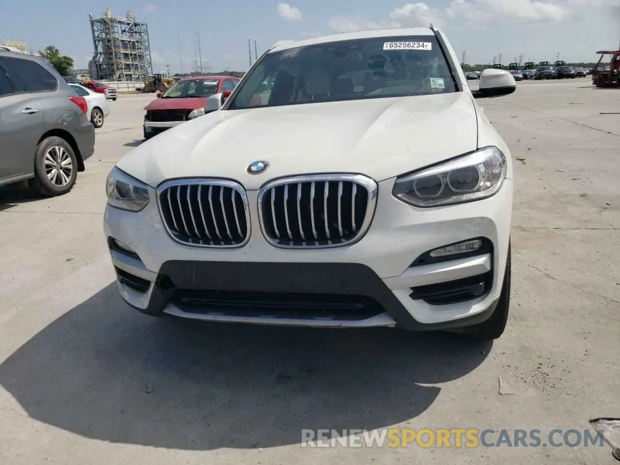 5 Photograph of a damaged car 5UXTR7C58KLF35017 BMW X3 2019