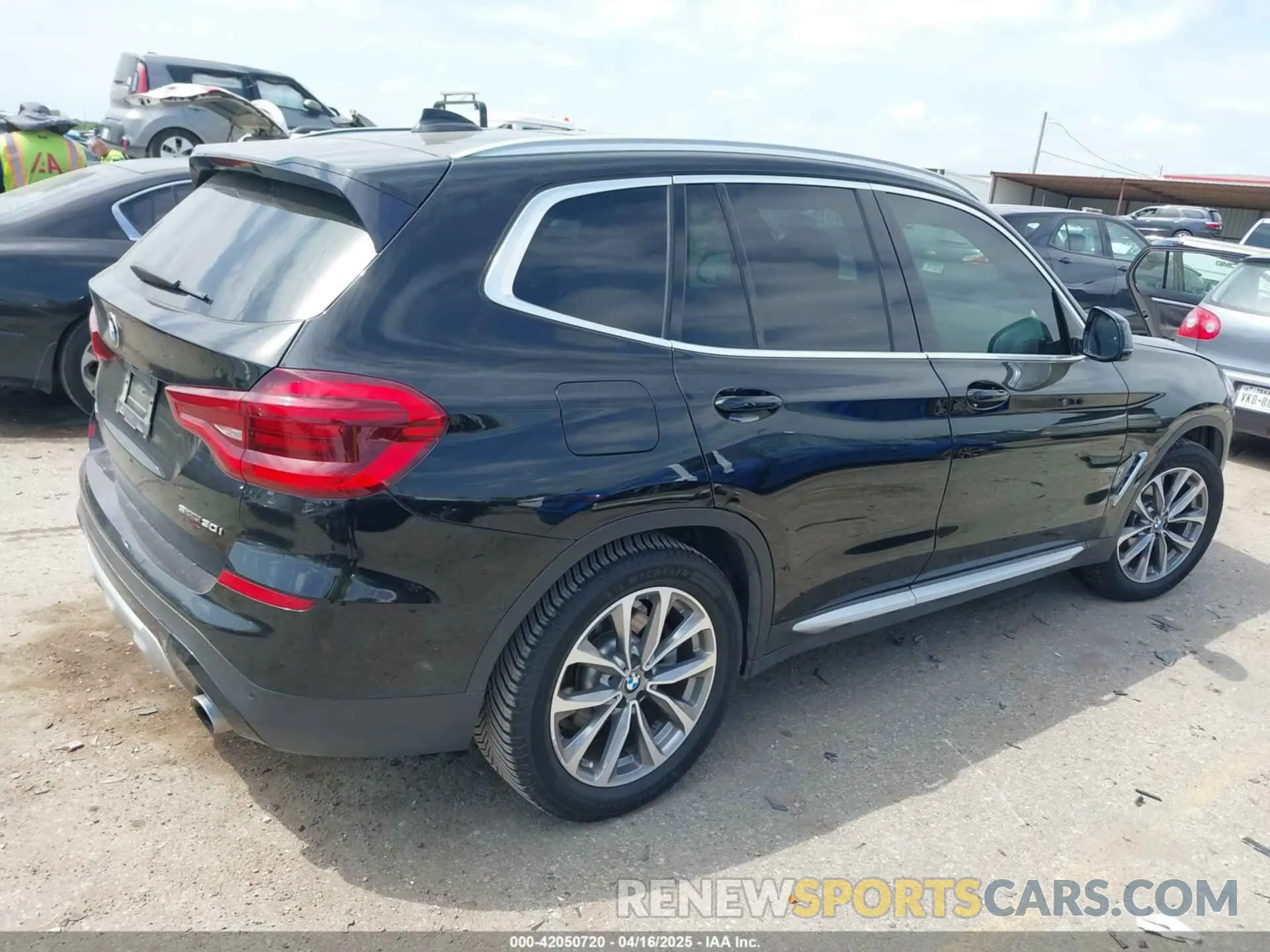 4 Фотография поврежденного автомобиля 5UXTR7C58KLR49721 BMW X3 2019