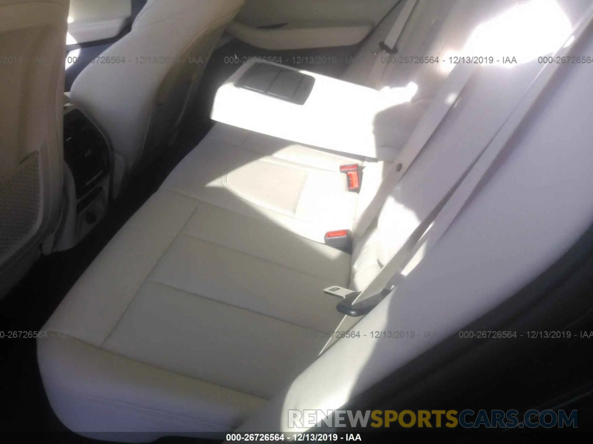 8 Photograph of a damaged car 5UXTR7C58KLR53588 BMW X3 2019