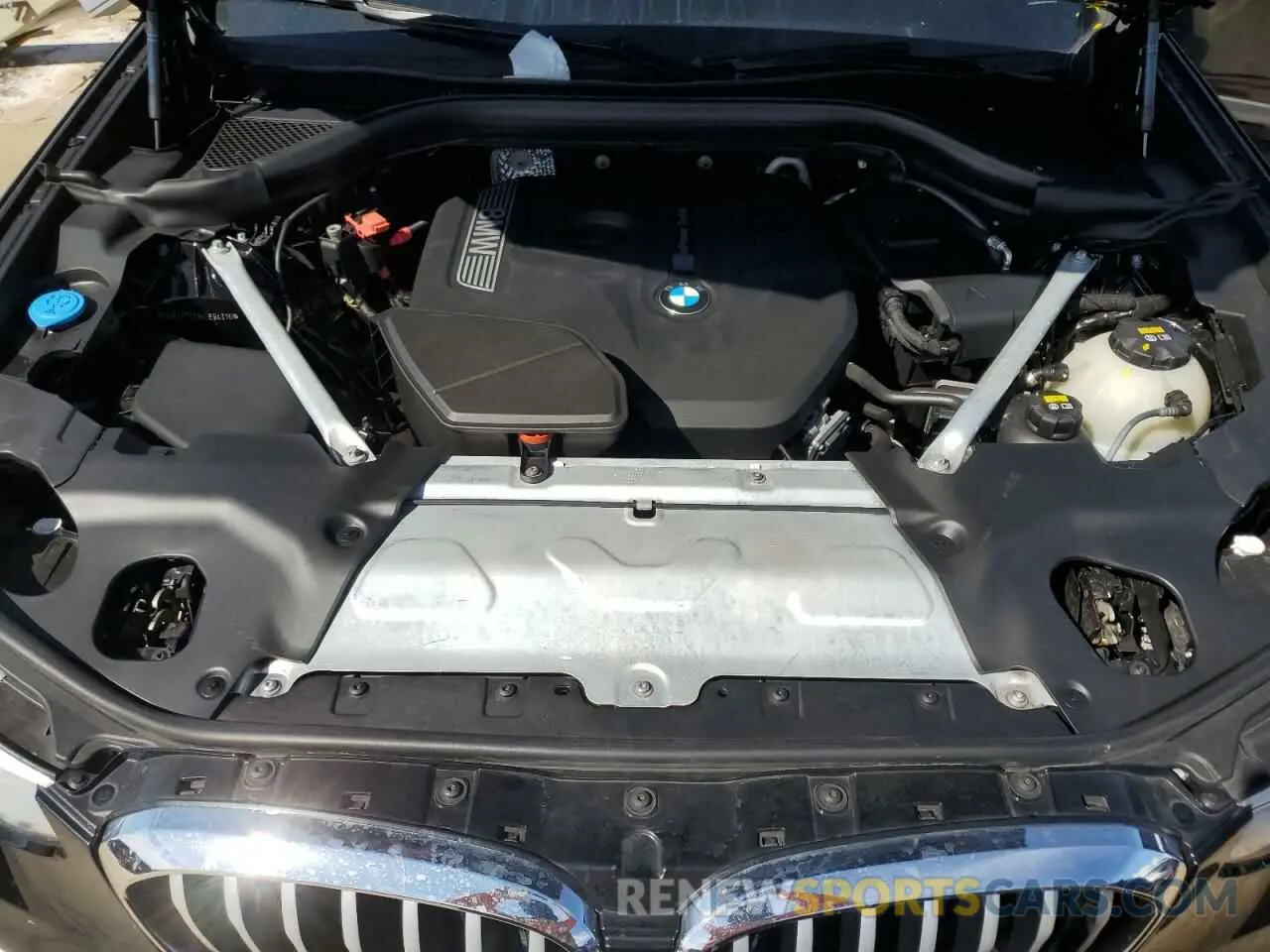 12 Photograph of a damaged car 5UXTR7C59KLE94316 BMW X3 2019