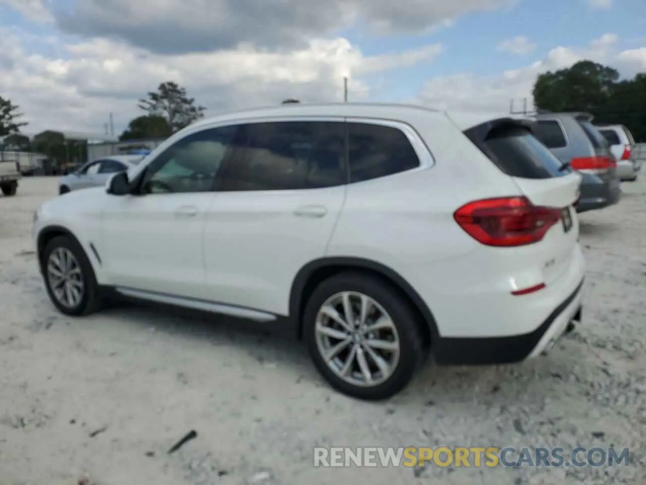 2 Фотография поврежденного автомобиля 5UXTR7C59KLF25483 BMW X3 2019