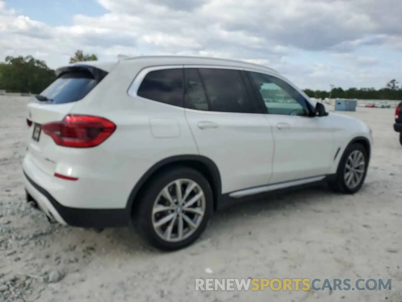 3 Фотография поврежденного автомобиля 5UXTR7C59KLF25483 BMW X3 2019