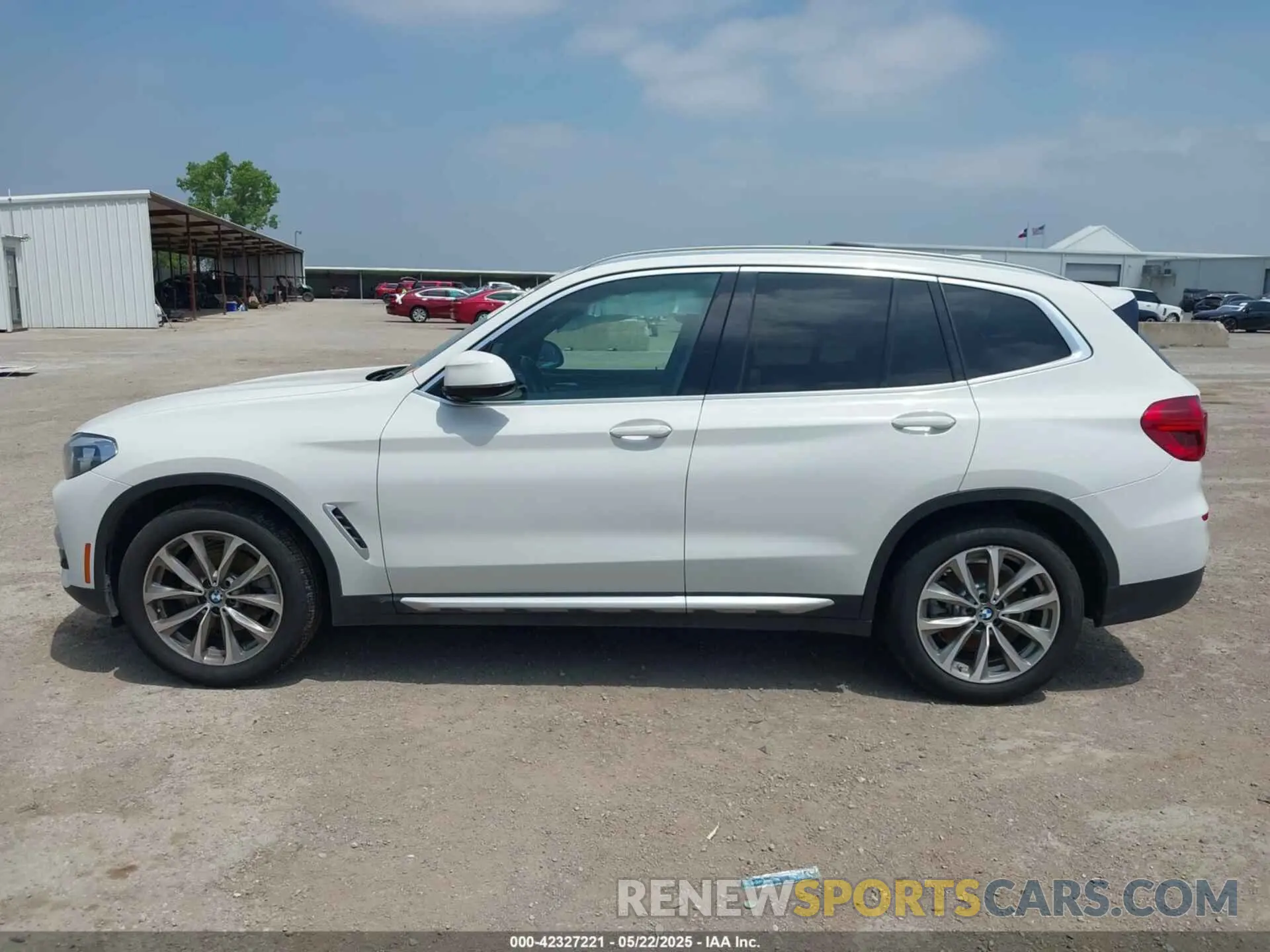 14 Фотография поврежденного автомобиля 5UXTR7C59KLR38680 BMW X3 2019