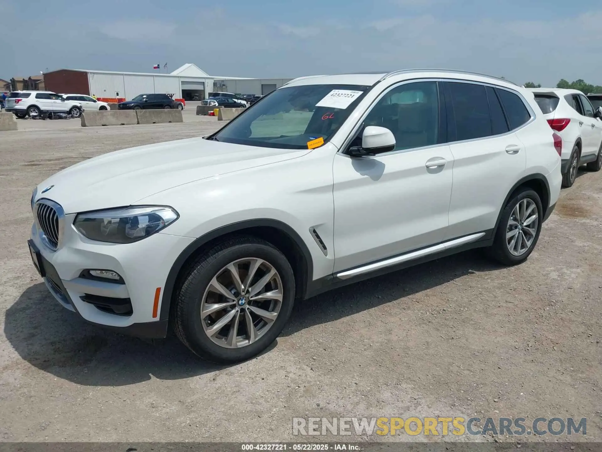 2 Фотография поврежденного автомобиля 5UXTR7C59KLR38680 BMW X3 2019