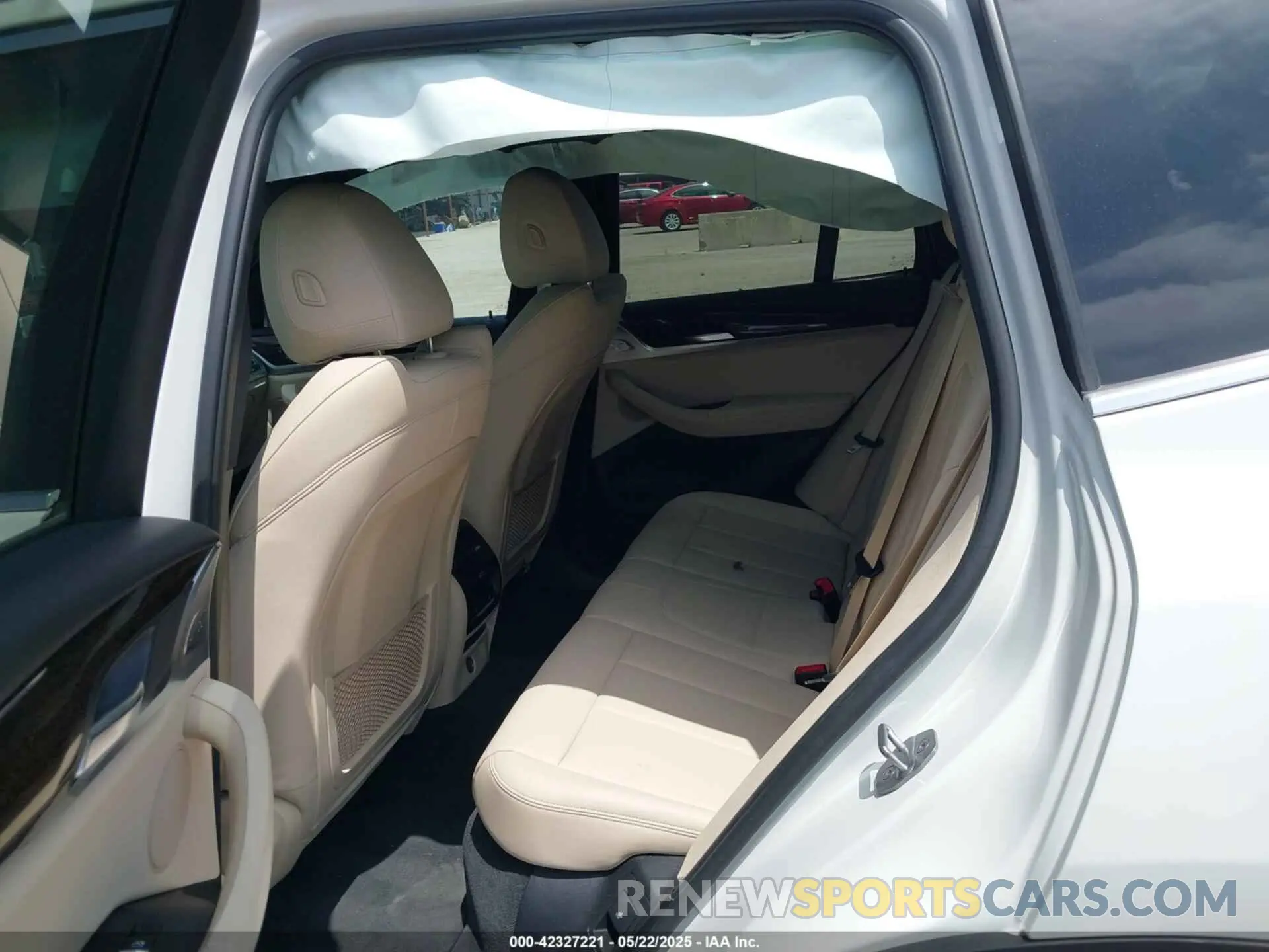 8 Фотография поврежденного автомобиля 5UXTR7C59KLR38680 BMW X3 2019