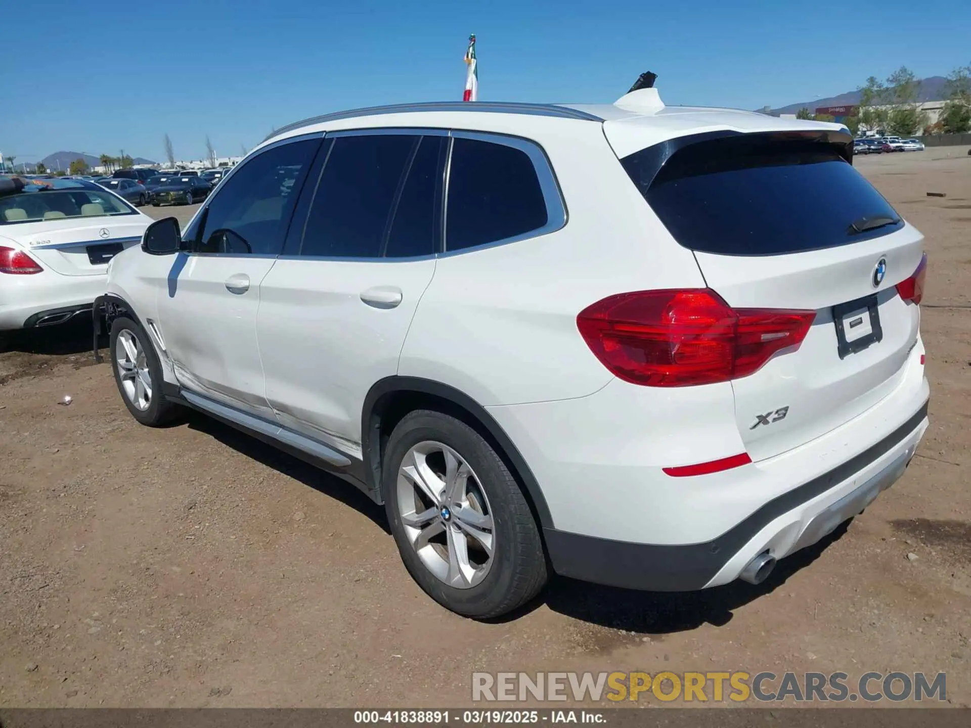 3 Photograph of a damaged car 5UXTR7C59KLR44964 BMW X3 2019