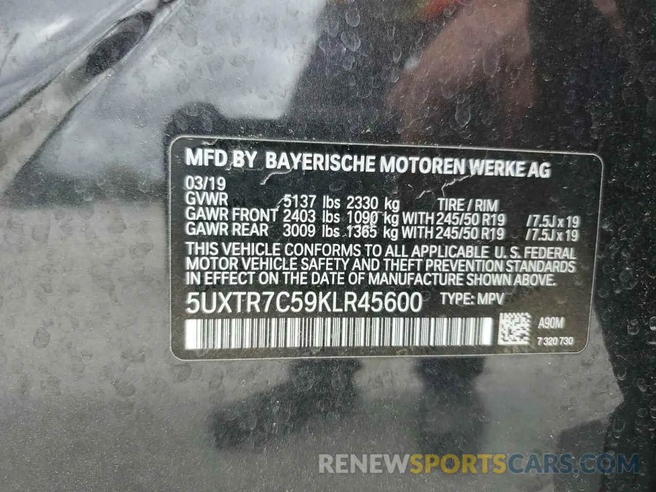 13 Photograph of a damaged car 5UXTR7C59KLR45600 BMW X3 2019