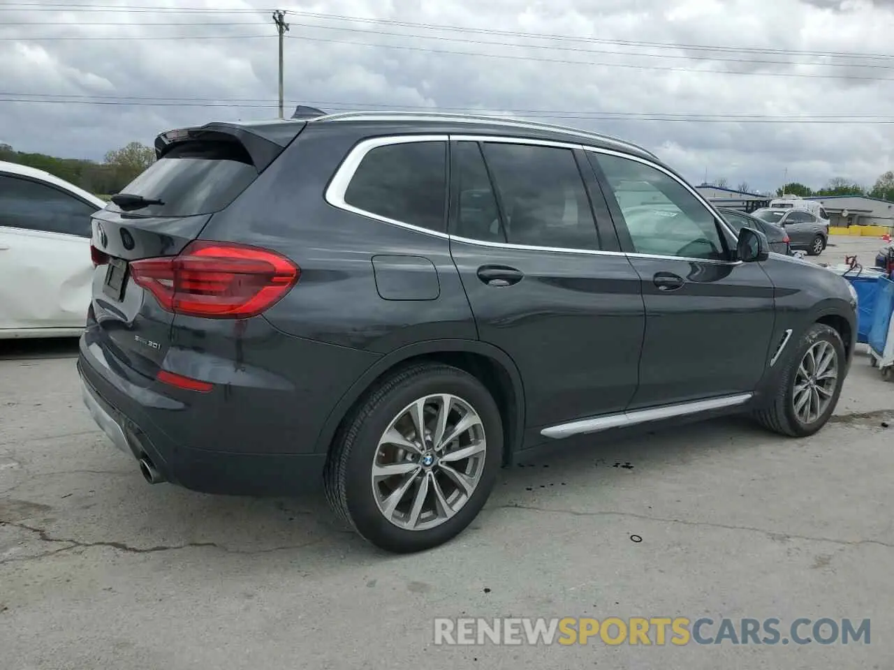 3 Photograph of a damaged car 5UXTR7C59KLR45600 BMW X3 2019