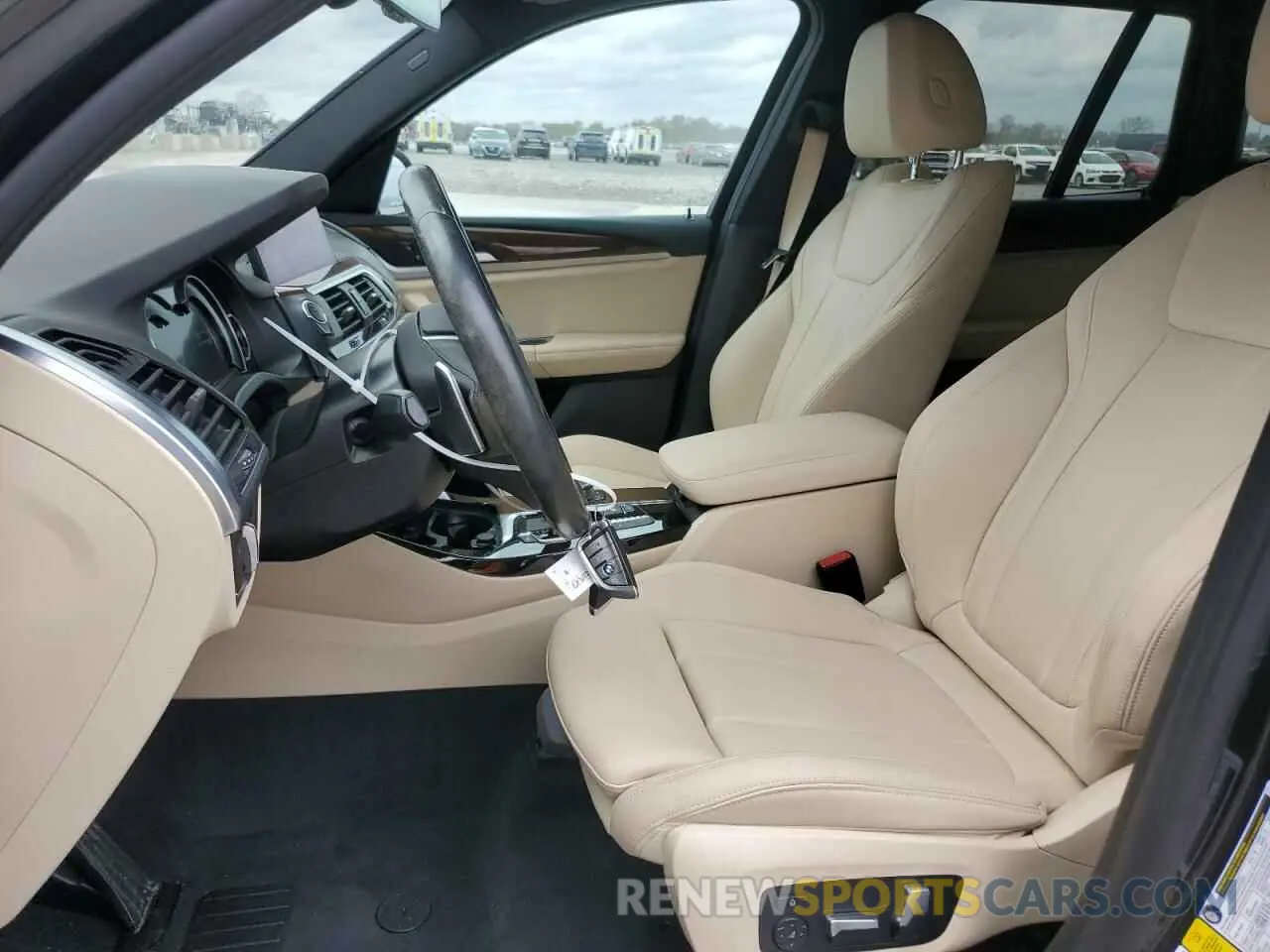 7 Photograph of a damaged car 5UXTR7C59KLR45600 BMW X3 2019