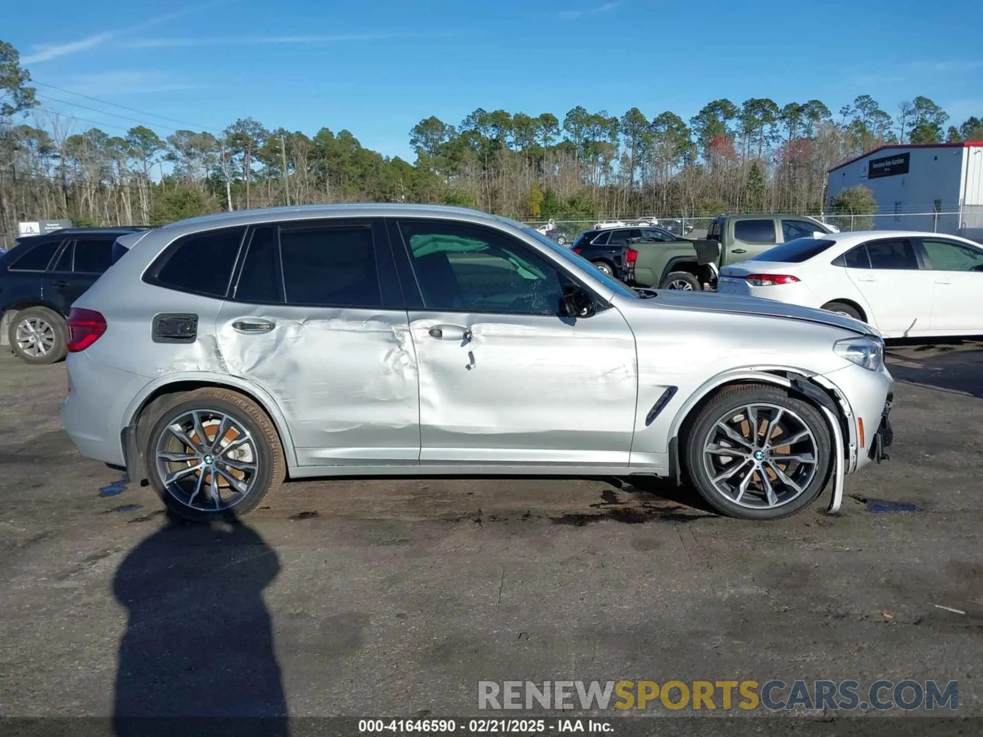13 Photograph of a damaged car 5UXTR7C59KLR50294 BMW X3 2019