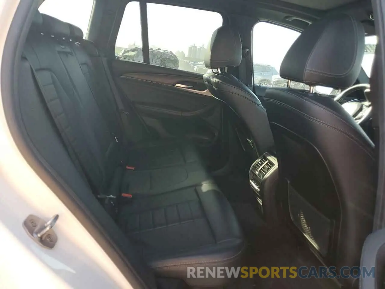 11 Фотография поврежденного автомобиля 5UXTR7C5XKLF23998 BMW X3 2019