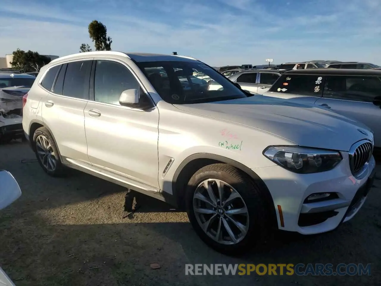 4 Фотография поврежденного автомобиля 5UXTR7C5XKLF26433 BMW X3 2019