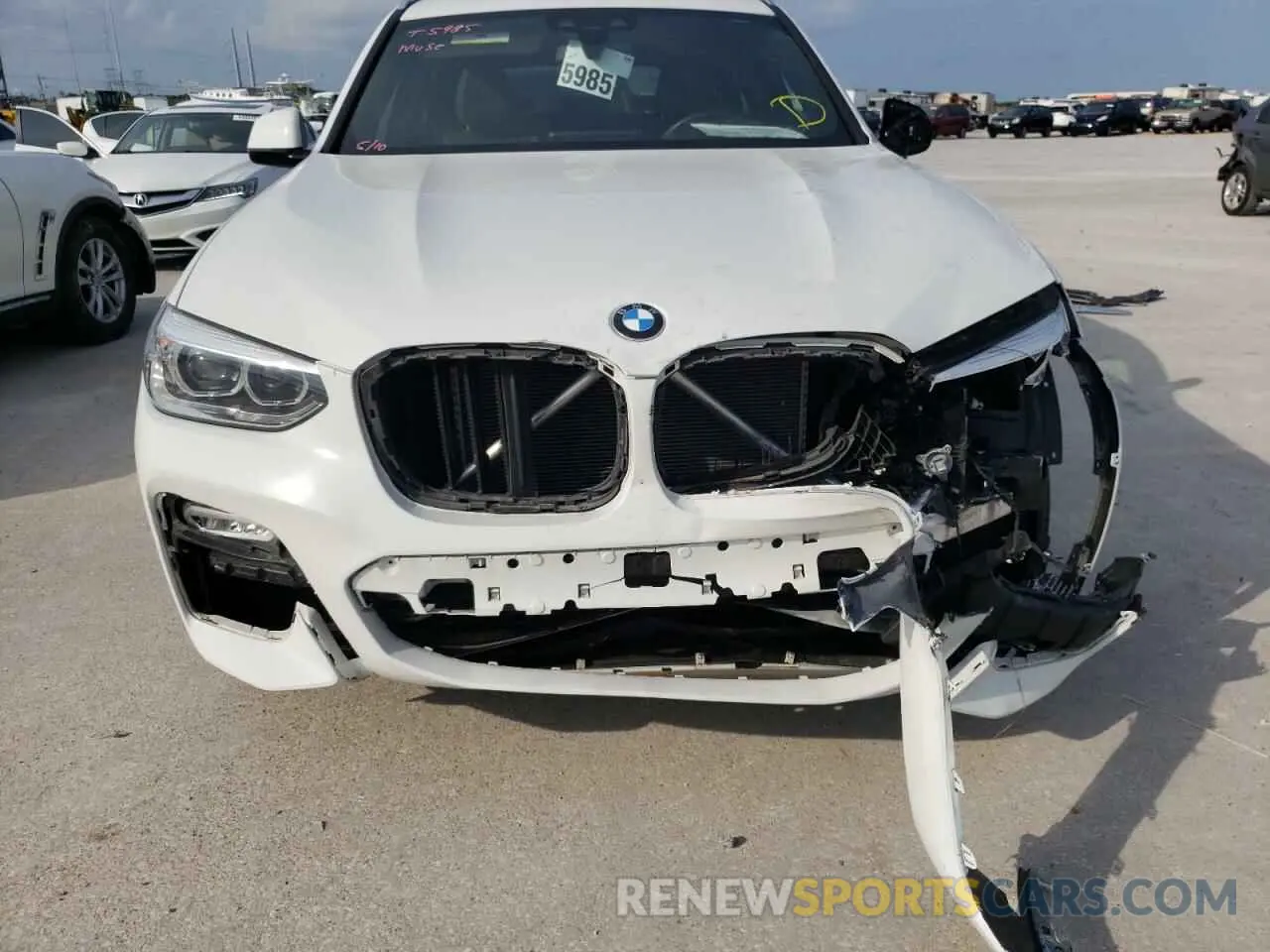 9 Photograph of a damaged car 5UXTR7C5XKLF32667 BMW X3 2019
